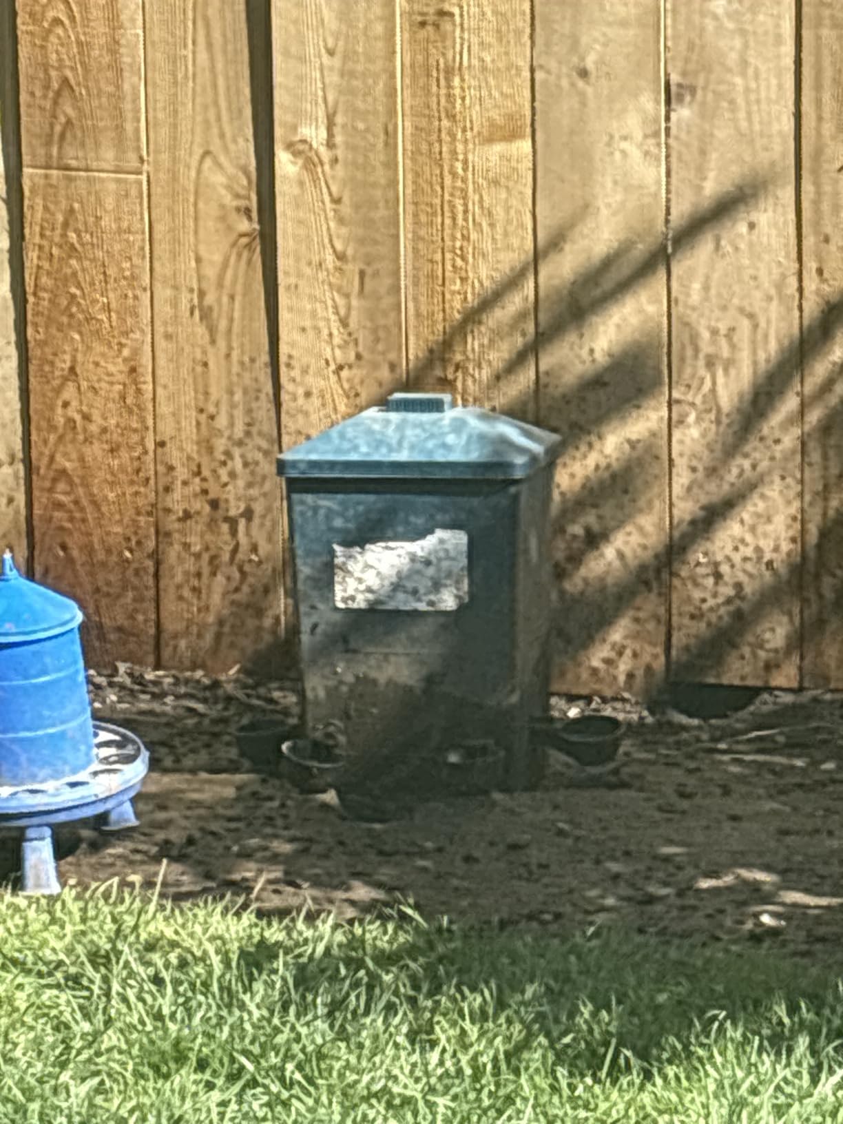 Automatic Port Chicken Feeder and Cup Waterer Set - Chicken Coop Accessories, No Waste Poultry Feeder, 3 Gallon/16 Pounds customer photo 2