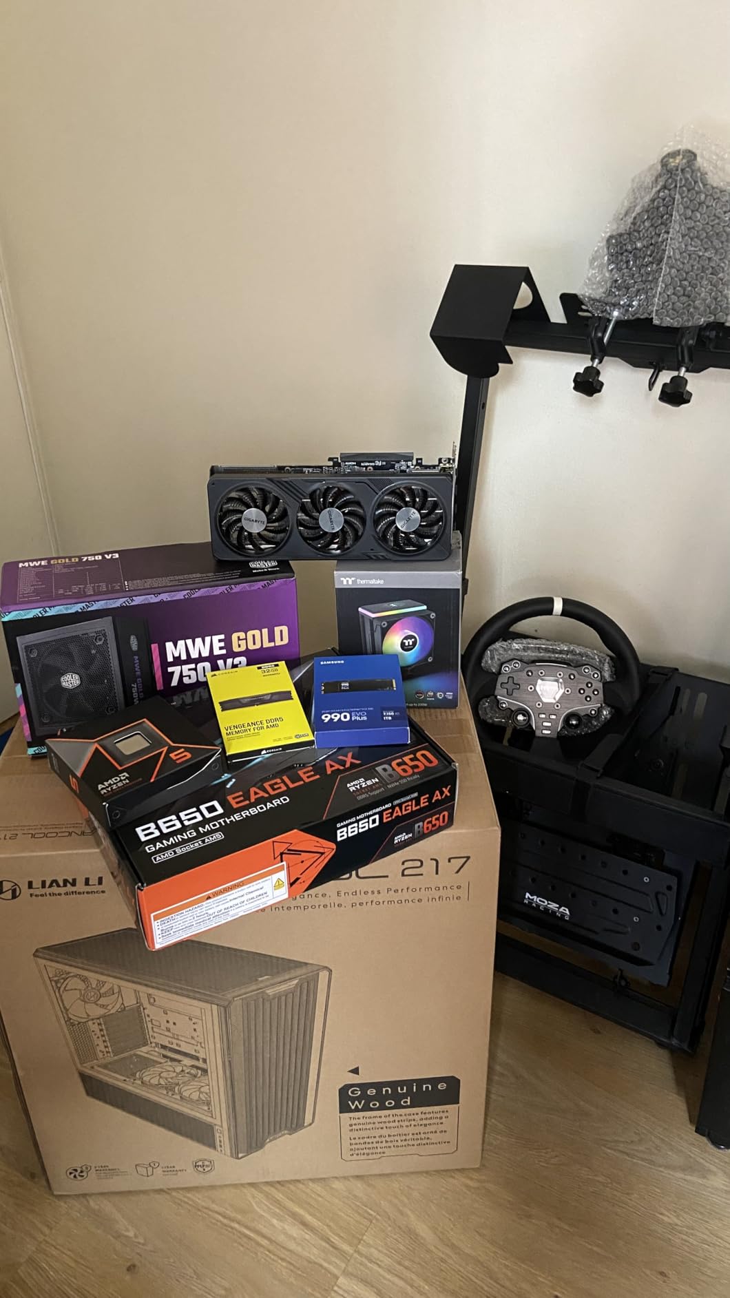 CORSAIR Vengeance DDR5 32GB (2 x 16GB) Up to 6000MHz AMD Intel RAM | Desktop Gaming Memory, AMD EXPO & Intel XMP 3.0 Compatible, CL36, Grey, CMK32GX5M2E6000Z36 customer photo 1