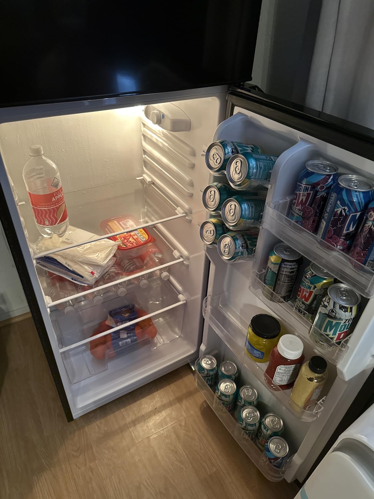 Upstreman 7.7 Cu.Ft. Refrigerator with Freezer, Double Door Fridge, Adjustable Thermostat, Reversible Door Swing, Black (BD75) customer photo 2