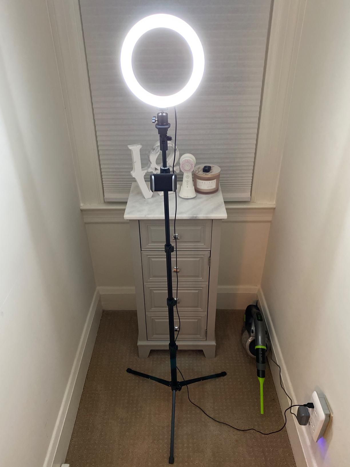 UBeesize 14'' LED Foldable Ring Light with 62'' Tripod Stand, Selfie Ring Light for Video Recording, Live Streaming, TikTok & YouTube, Compatible with iPhone & Android (Black) customer photo 2