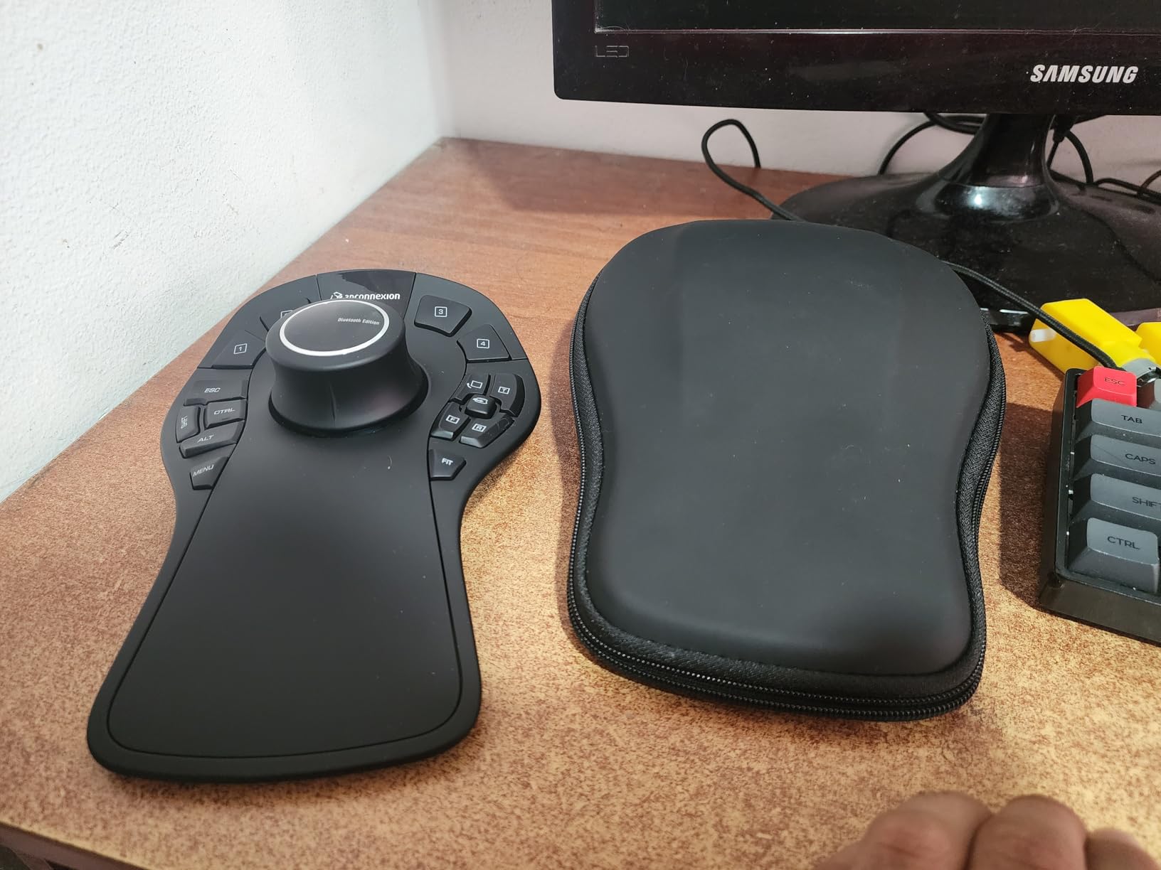 SpaceMouse Pro Wireless BT customer photo 1