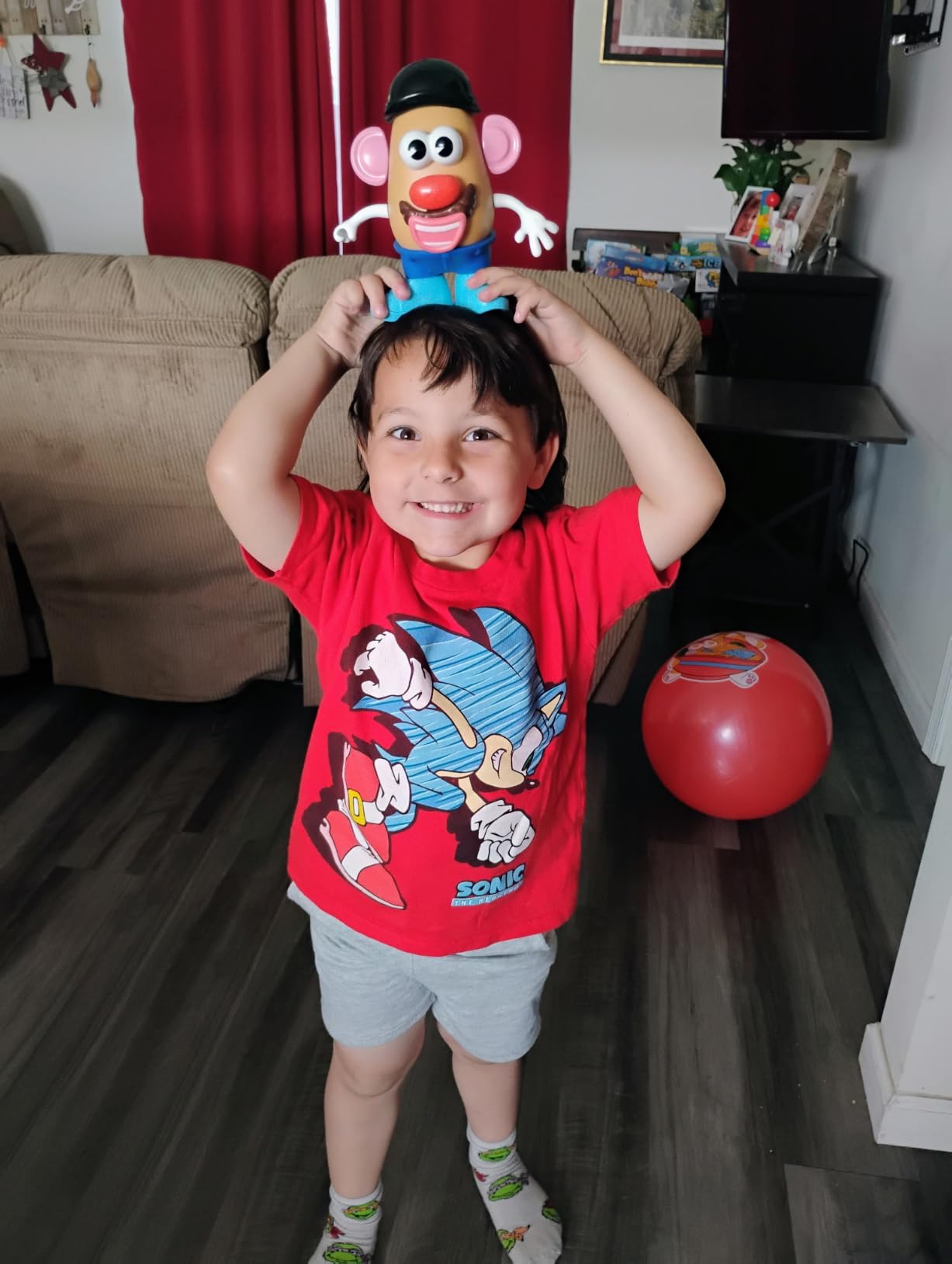 Potato Head Express Yourspud Playset with 1 Potato Body and 32 Accessories, Creative Toddler and Preschool Toys for Boys and Girls 2 Years and Up (Amazon Exclusive) customer photo 1