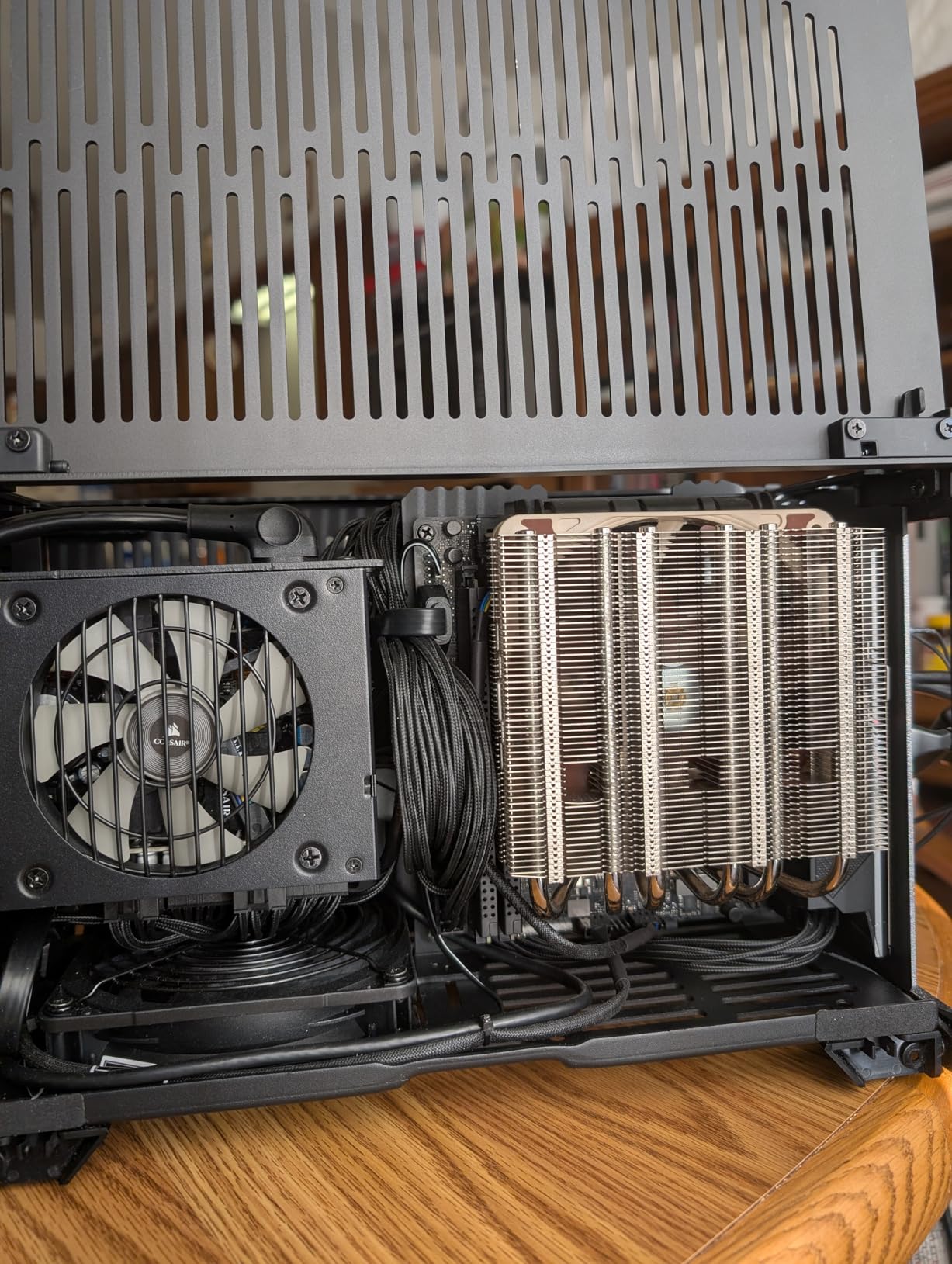 Noctua NH-L12Sx77, Low-Profile CPU Cooler (120mm, Brown) customer photo 1