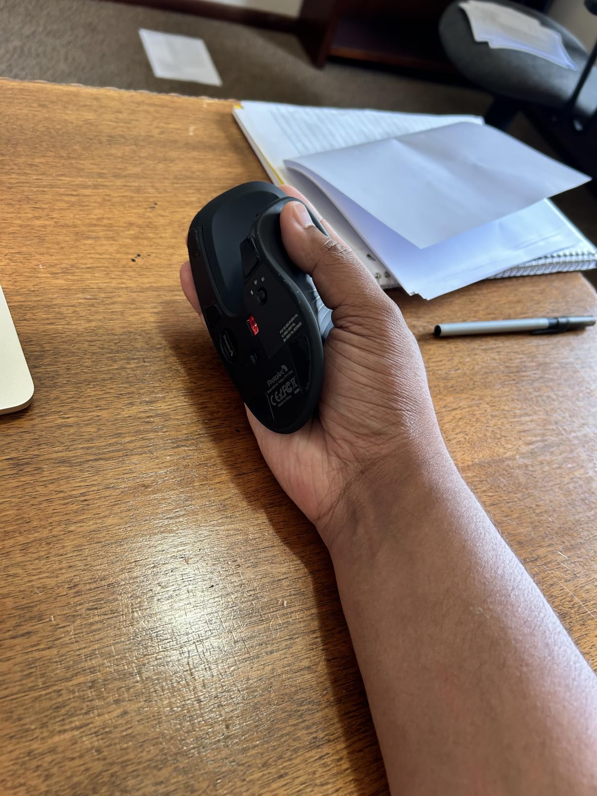 ProtoArc EM11 NL Wireless Ergonomic Vertical Mouse, Rechargeable, Black | 58° vertical design supports a natural wrist posture, connect 3 devices via Bluetooth/2.4G USB-A, 500mAh USB-C rechargeable customer photo 1