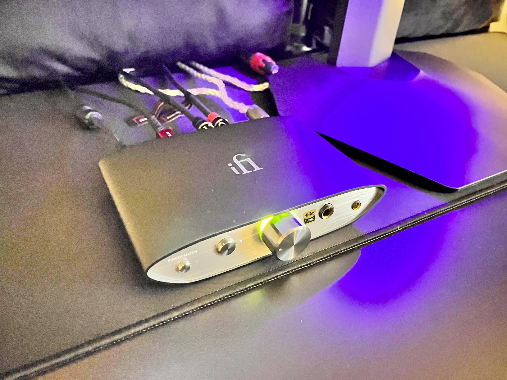 iFi Zen DAC V3 - Desktop DAC Preamp, Digital to Analog Audio Converter | Supports all high-res music formats up to PCM 768kHz/DSD512 & MQA customer photo 2