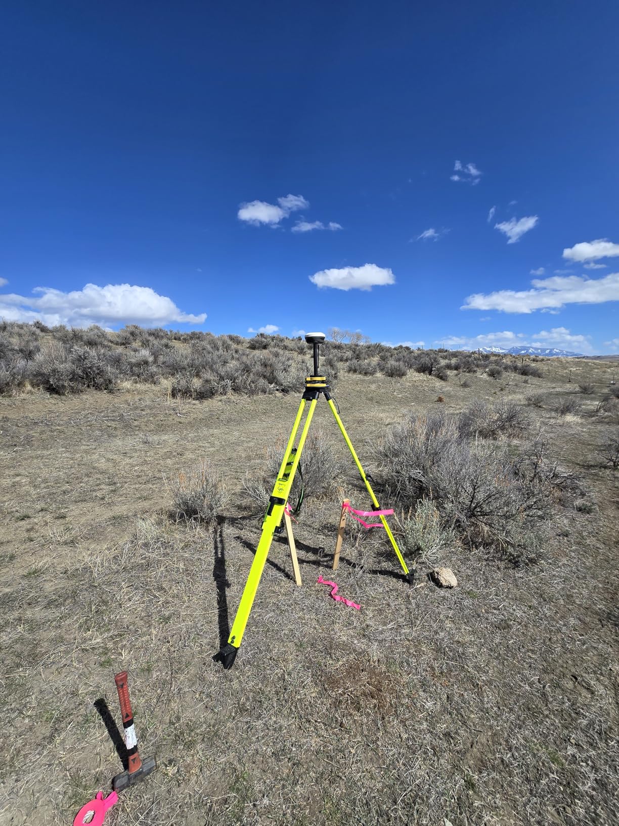 E1 Lite GNSS RTK Surveying Equipment, RTK GNSS GPS with IMU Rover & Base, GPS RTK Handheld Collector with Software, 1cm Accuracy, 1408 Channels, 60° Tilt Survey, 10-15km UHF Range customer photo 1