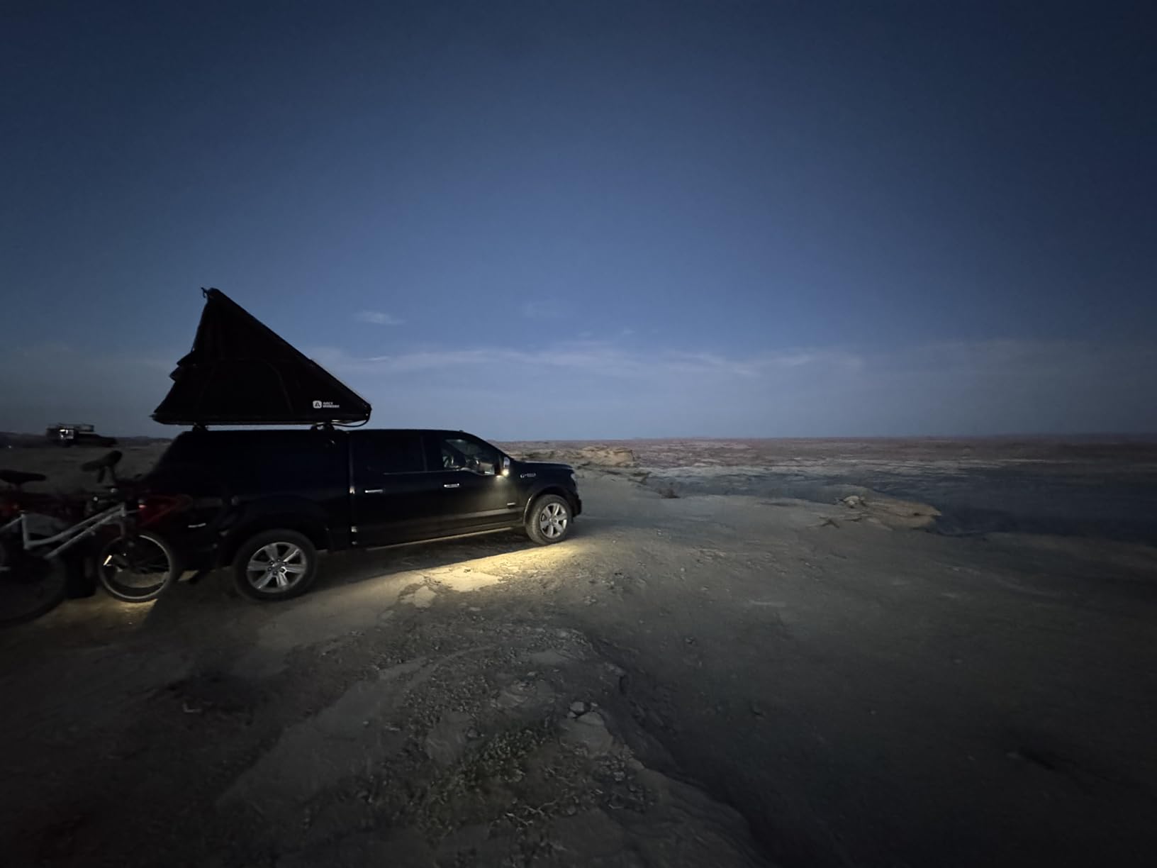 Rooftop Tent Hard Shell, Solar Panel Roof Top Tent Hardshell, Pop Up Rooftop Camping for Jeep Truck Car SUV Van Wrangler customer photo 1