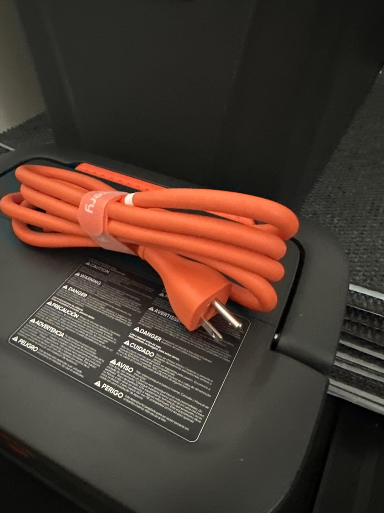 Jackery Explorer 1000 v2 Portable Power Station,1070Wh,1500W customer photo 1
