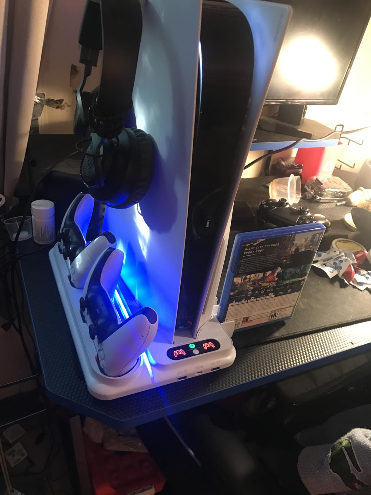 Heclynis PS5 Cooling Stand for PS5/Slim/Pro, Dual Charger, RGB customer photo 1