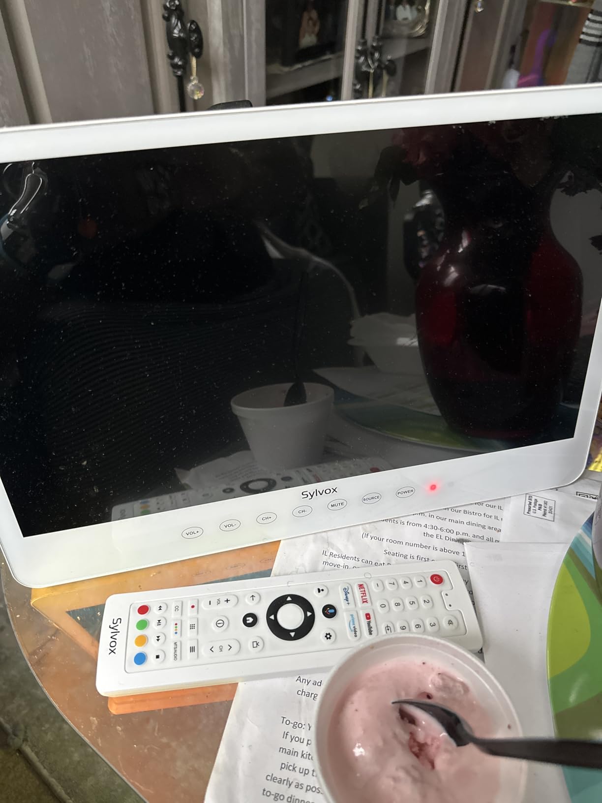 SYLVOX 15.6'' Portable Smart TV, 12 Volt Google TV, IP66 Waterproof Rating customer photo 1