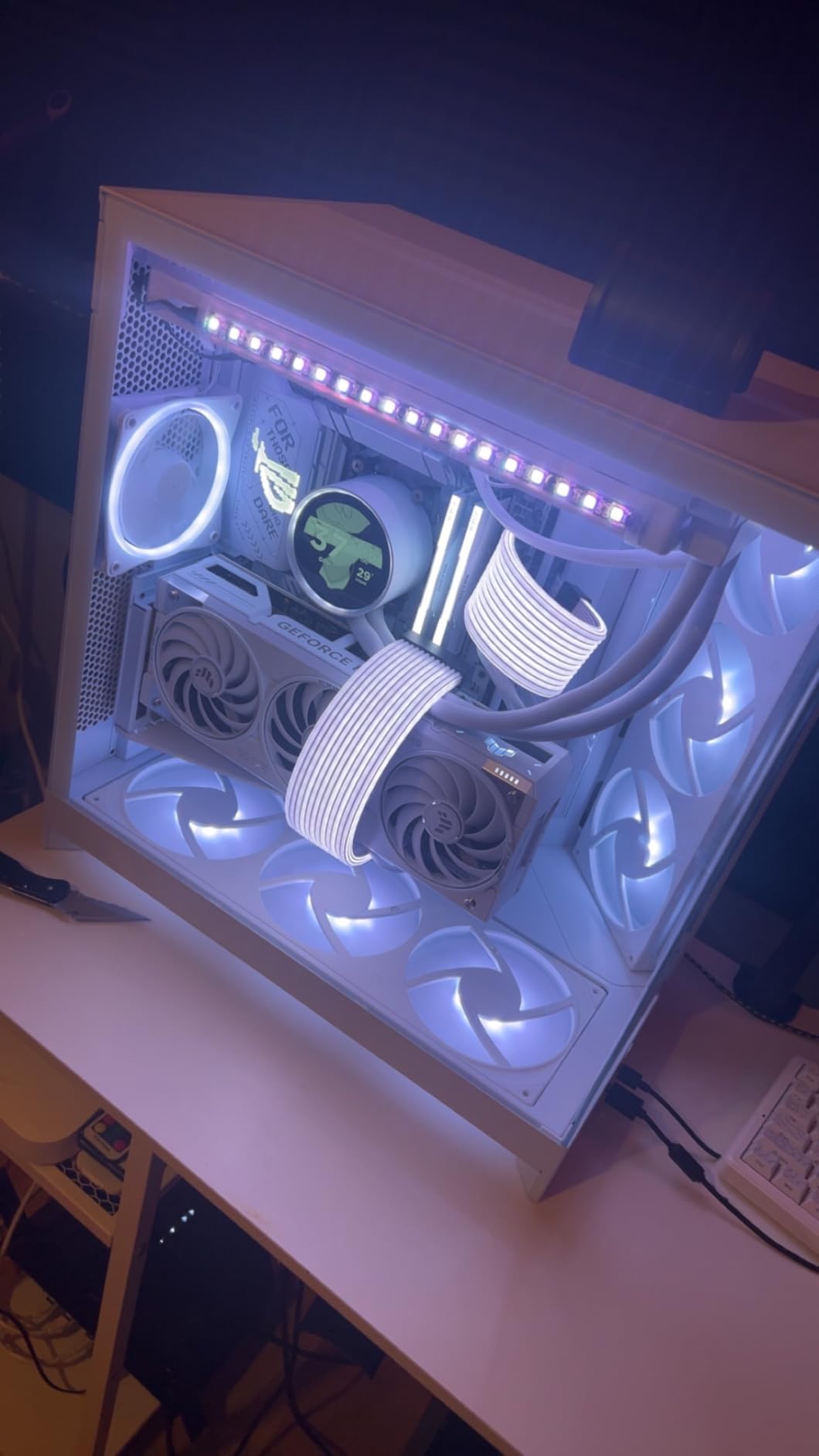 NZXT Kraken Elite 360 RGB - 360mm AIO CPU Cooler, LCD - White | 360mm RGB AIO with 2.36-inch LCD and F360 RGB Core fan customer photo 2