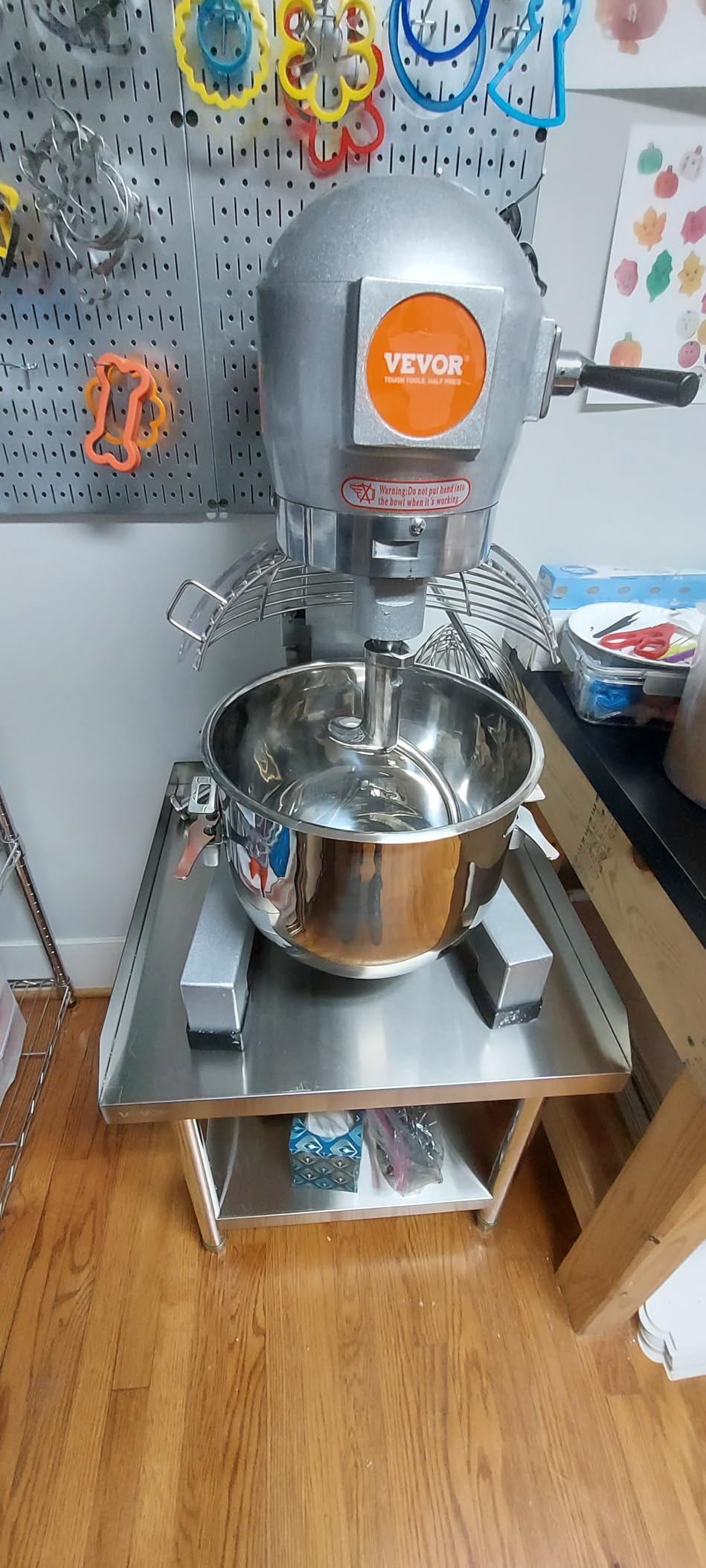 VEVOR Commercial Food Mixer 30Qt, Commercial Mixer with 3 Adjustable Speeds, 1100W Dough Mixer,Commercial Stand Mixer with Stainless Steel Bowl customer photo 1