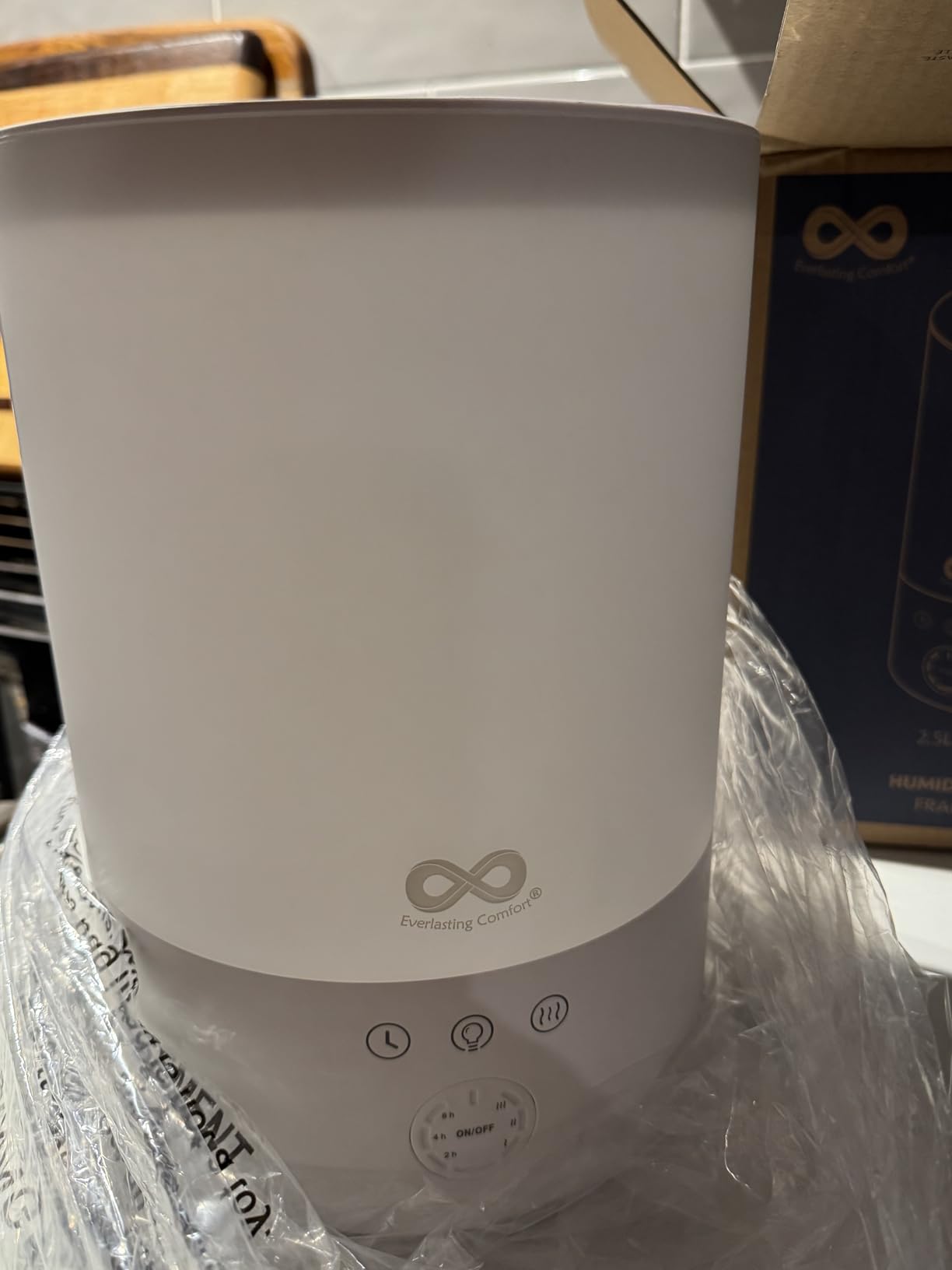Everlasting Comfort 2.5L Top Fill Humidifier for Bedroom - 28dB Ultra-Quiet, Easy to Fill & Clean, 24HR Runtime, Night Light, Timer, Ultrasonic Cool Mist, Auto Shut-Off for Indoor Use customer photo 2