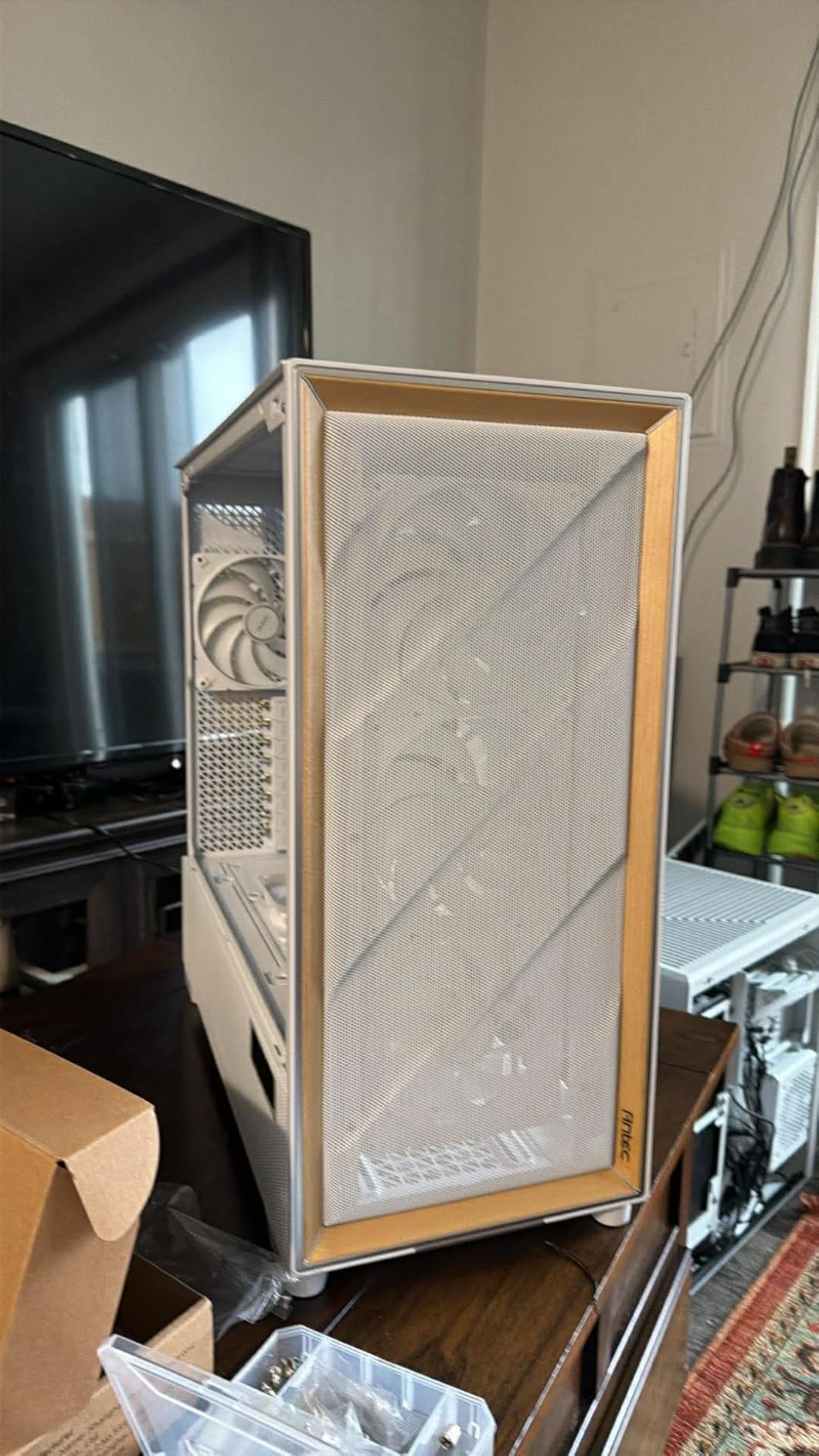 Antec Flux Pro Full-Tower E-ATX PC Case, 6 PWM Fans Included, Black | Walnut Wood Front Panel, High-Airflow, 420mm Radiator Support, CPU & GPU Temp Display customer photo 1