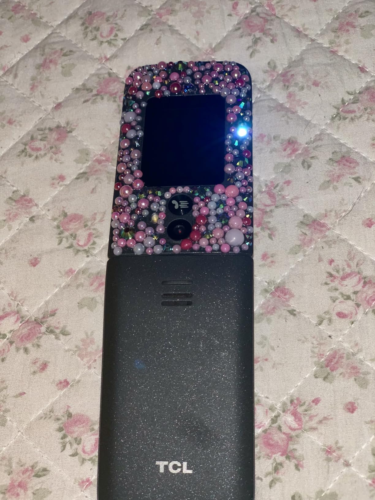 TCL FLIP 3, 16GB, Flip Phone, Stone Gray, 5MP Video Capable Camera, Locked [Sim Card Included - Separate Purchase Not Necessary] customer photo 1