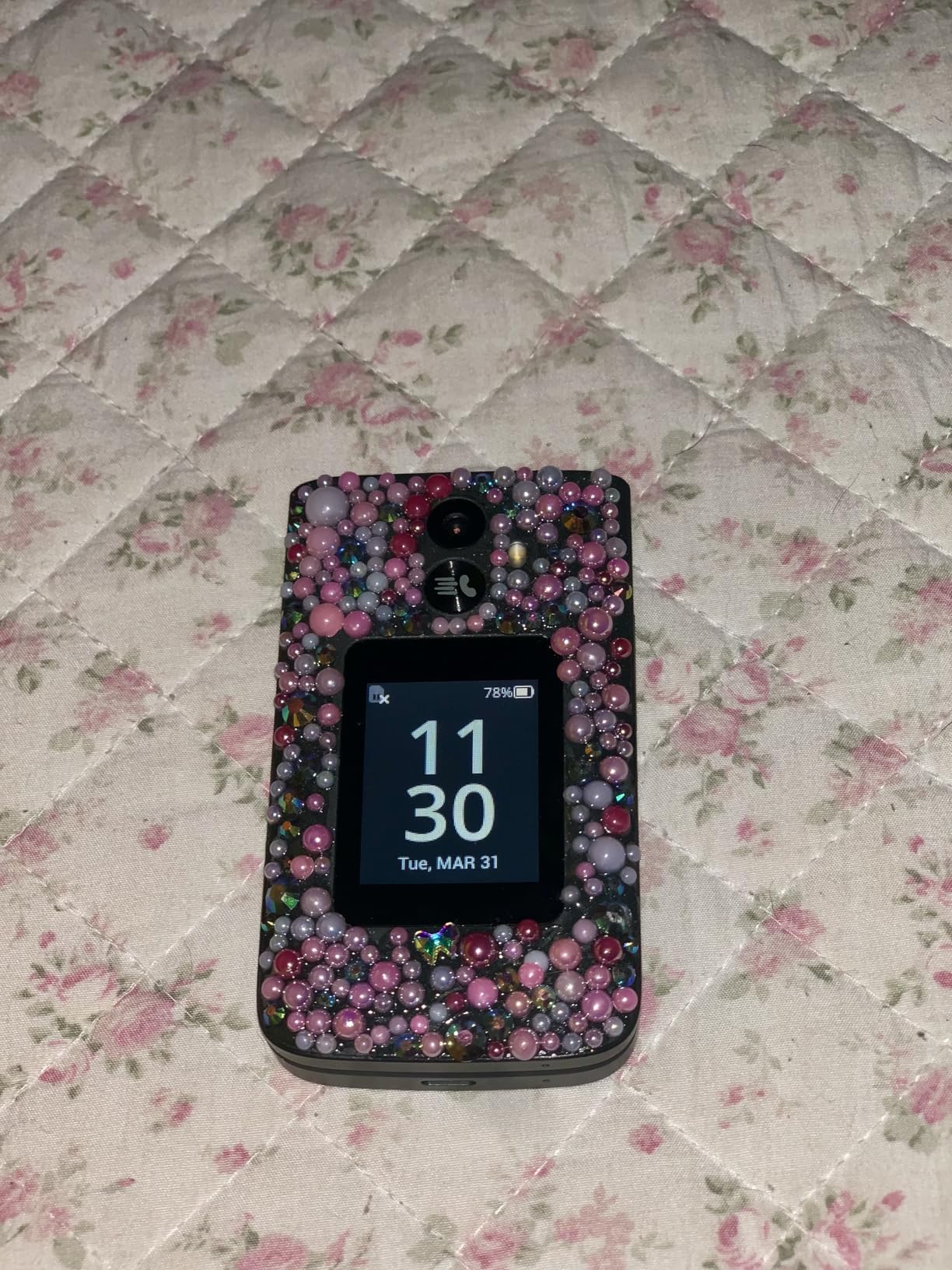 TCL FLIP 3, 16GB, Flip Phone, Stone Gray, 5MP Video Capable Camera, Locked [Sim Card Included - Separate Purchase Not Necessary] customer photo 2