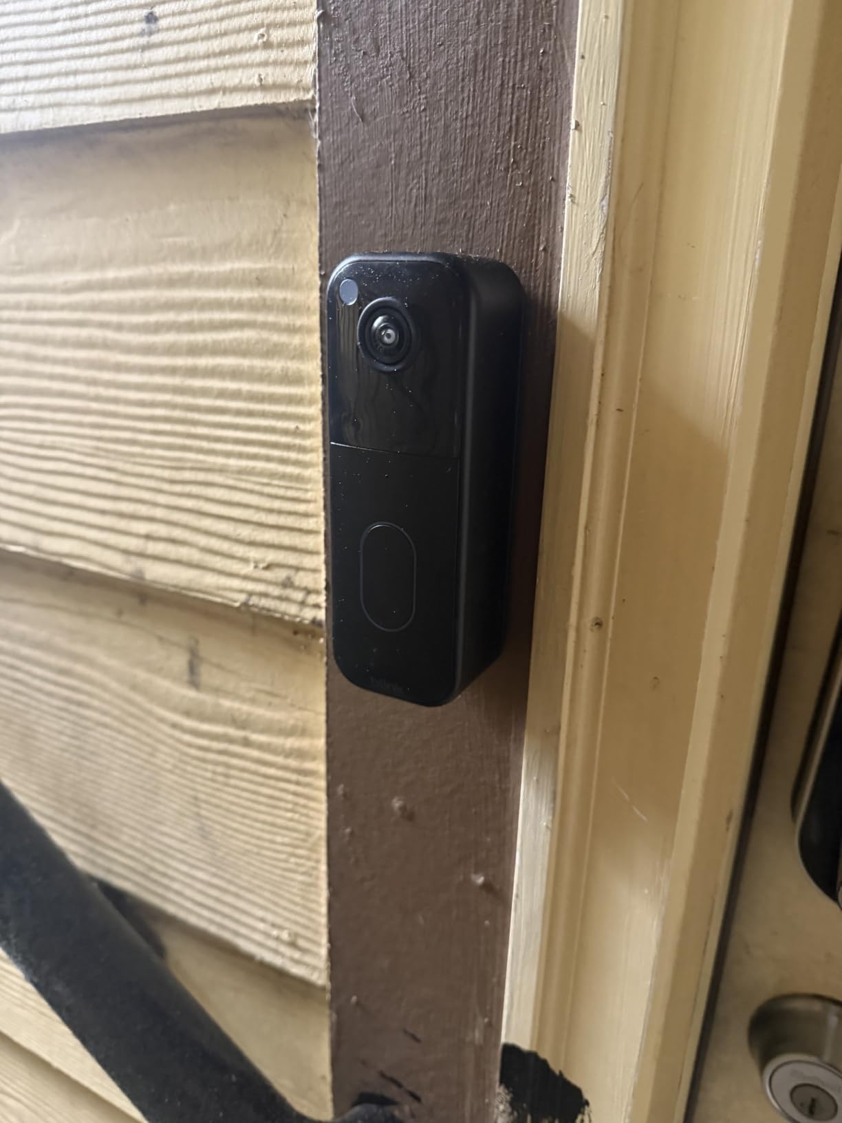 Blink Video Doorbell - Head-to-toe HD view, two-year battery life, and simple setup. Sync Module Core included - System (Black) customer photo 2