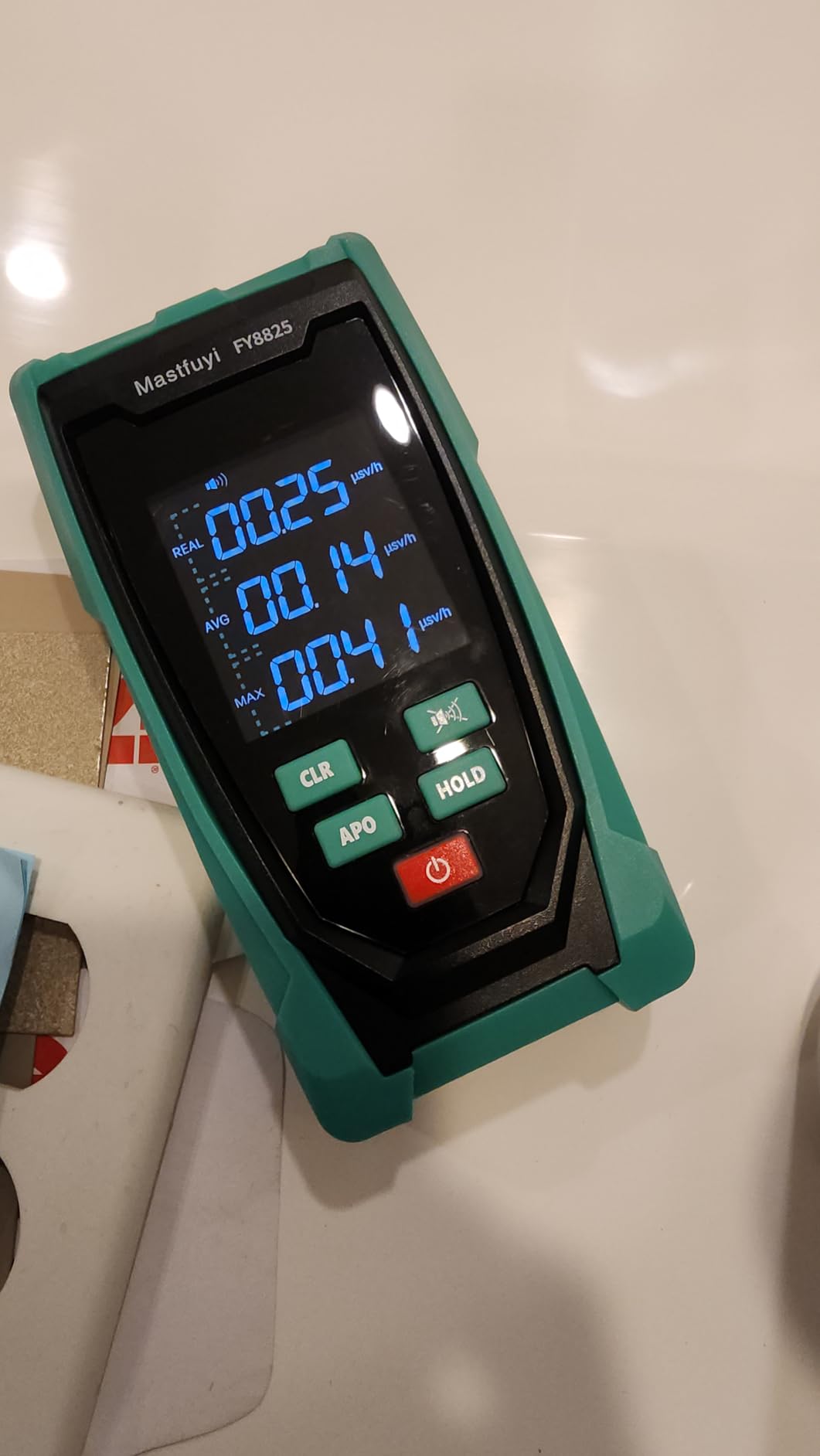 Geiger Counter Radiation Detector, Portable Rechargeable Radiation Monitor for Beta, Gamma, X-ray, Nuclear Radiation Detector Real-Time Value Detection, Ideal for Home, Lab, Outdoor & Environmental Safety customer photo 1