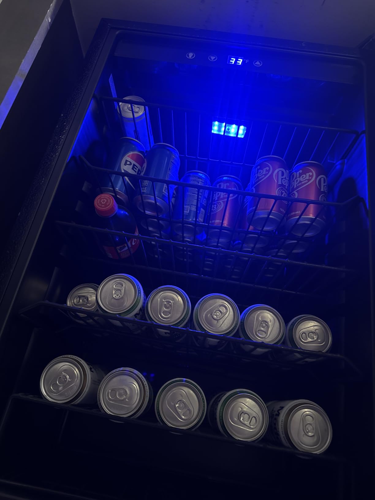 Electactic Mini Fridge 130 Can Beverage Refrigerator Cooler, 3.2 Cu.Ft Drink Fridge for Soda Wine Beer, Adjustable Temperature Control for Home Office, Black customer photo 2
