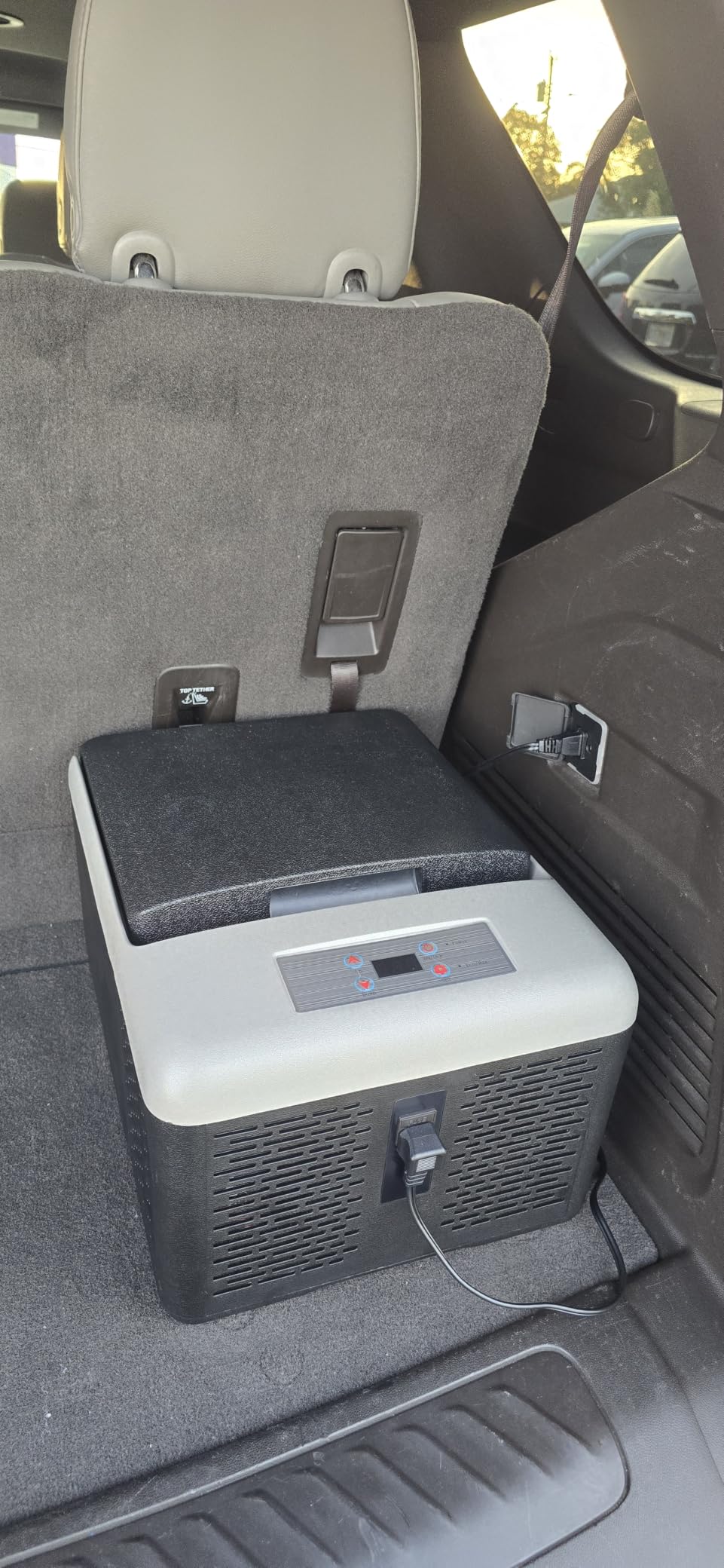 Alpicool C9PT Portable Car Freezer Cooler, 12 Volt Car Refrigerator, 10 Quart Fast Cooling, with 12/24V DC and 100-240V AC for Outdoor, Camping, RV, Truck (Black&Grey) customer photo 1