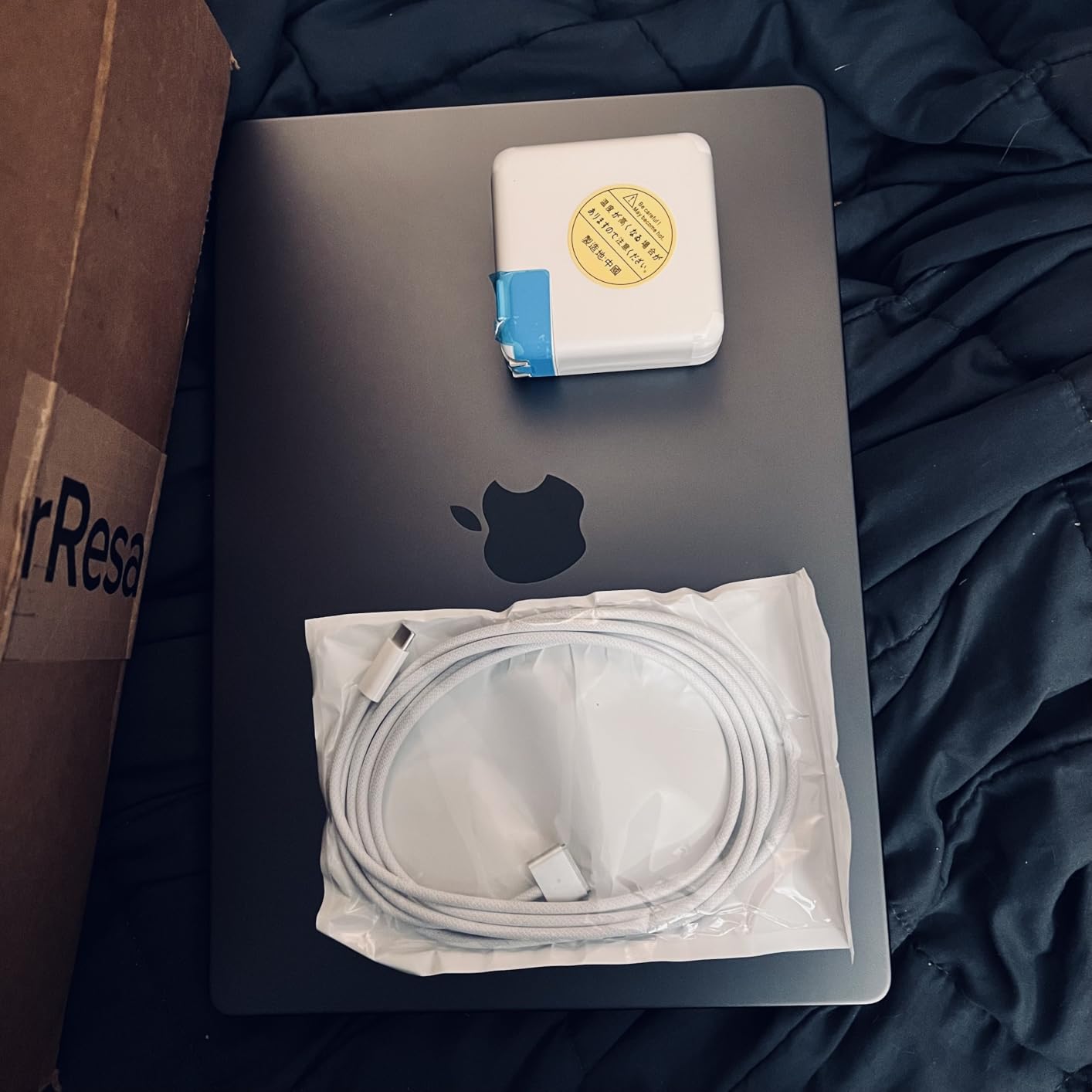 Apple 2024 MacBook Pro with Apple M4 Chip (14-inch, 16GB RAM, 512GB SSD Storage) Space Black (Renewed) customer photo 2