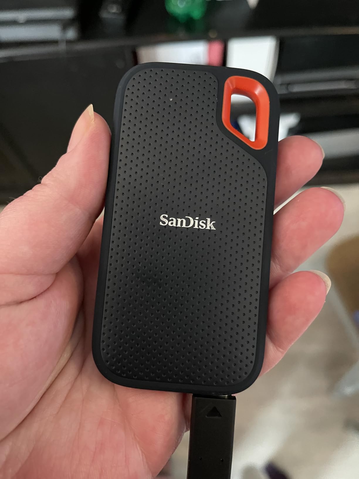 Sandisk 2TB Extreme PRO Portable SSD with USB4, Up to 3,800MB/s Read Speeds customer photo 1