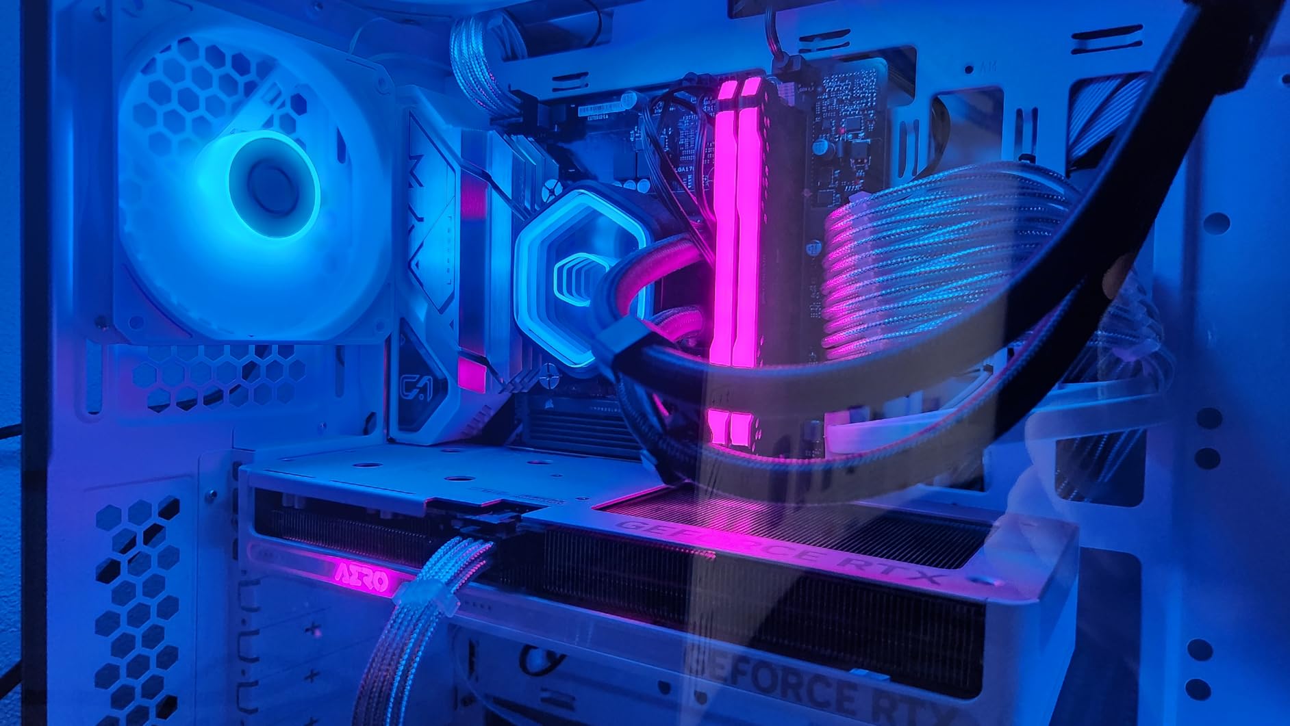 Cooler Master 240 Core II Liquid CPU AIO Cooler - 240mm Radiator, Dual ARGB PWM Fans, Infinity Mirror Dual-Chamber Pump, Low Noise Cooling & Easy Installation, AMD AM5/AM4 & Intel LGA 1851/1700, Black customer photo 1