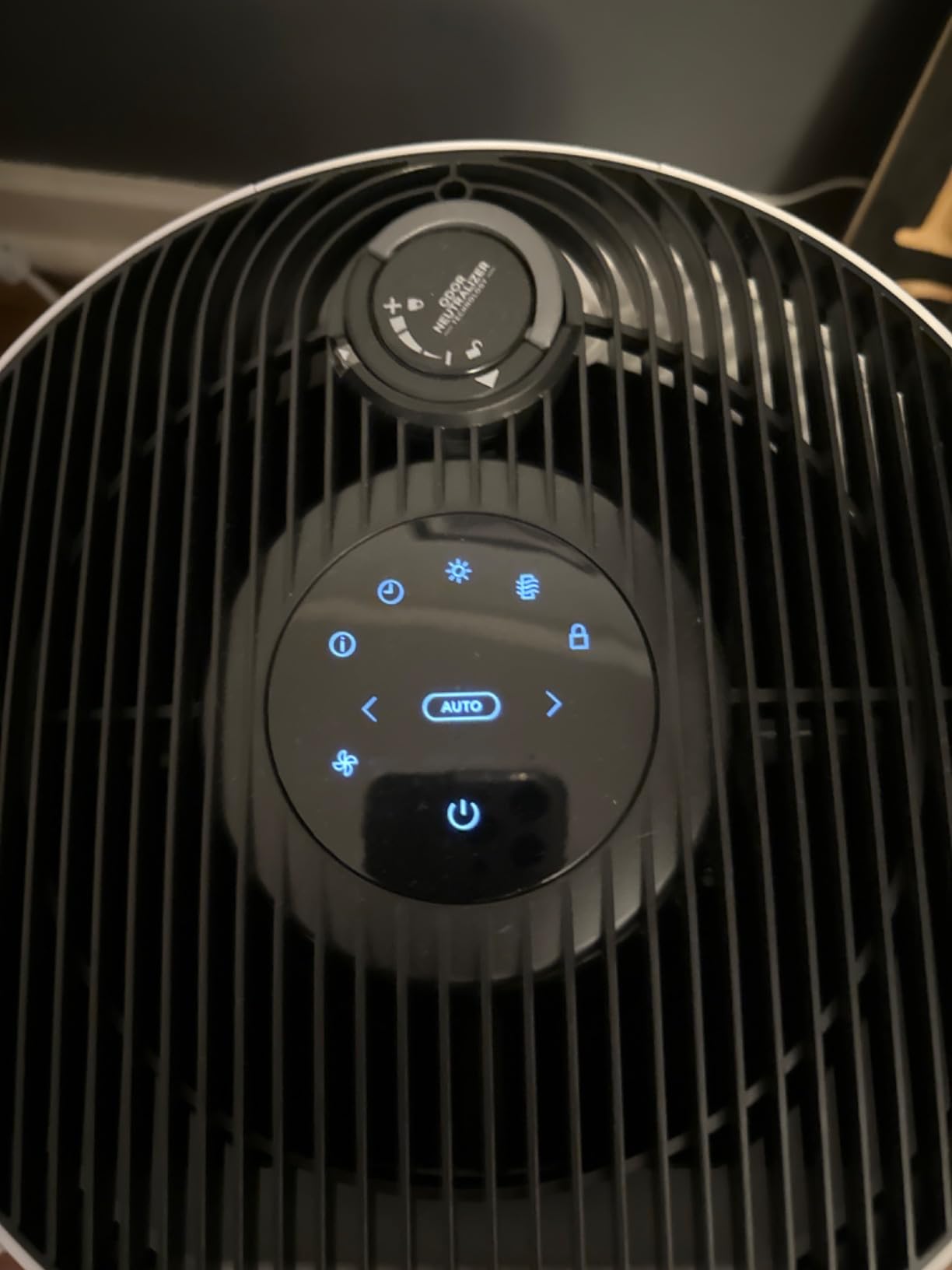 Shark NeverChange Compact Pro Air Purifier, HP071BRN, Winter Fog | For Bedroom, Nursery, Home Office, Dorm, HEPA-Exceeding Filter, Captures Pollutants, Pet Dander, Dust, Odor, Smoke, and More customer photo 1