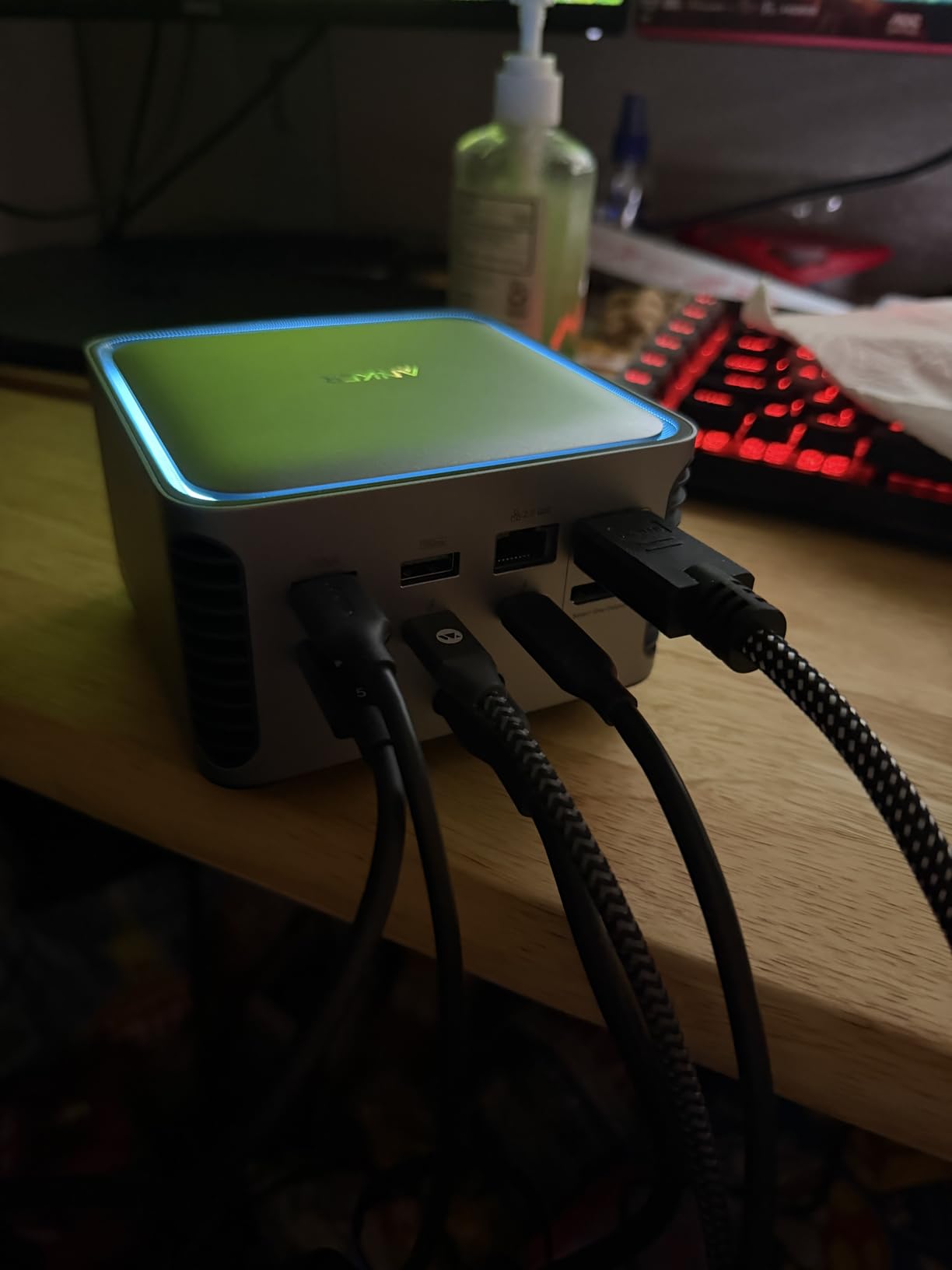 Anker Prime TB5 Docking Station, 14-in-1 Thunderbolt 5 Dock for Laptops customer photo 1