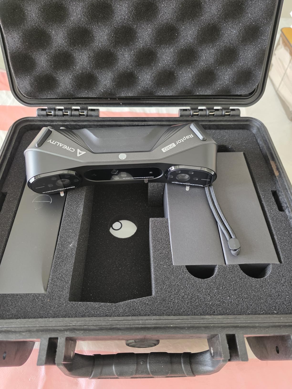 Creality 3D Scanner CR-Scan Raptor Pro for 3D Printing, 22+7 Blue Laser & NIR Handheld Scanner 0.02mm Accuracy, 60fps High-Speed & 5MM to 4M Objects, 24-Bit Full-Color Scanning for Windows macOS customer photo 1