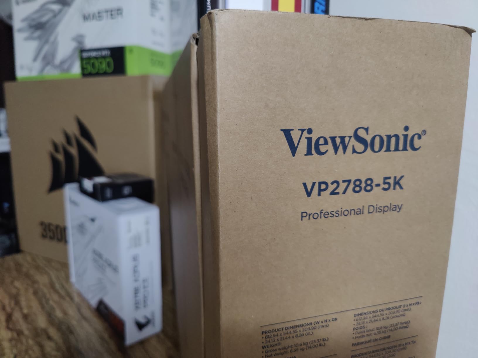 ViewSonic VP2788-5K 27 Inch 5K Mac Ready Monitor, IPS Designer Display | Thunderbolt 4, USB C, HDMI, DisplayPort, 100W Power Delivery, 99% DCI-P3, sRGB, Pantone Validated, HDR400, Adjustable Stand customer photo 1
