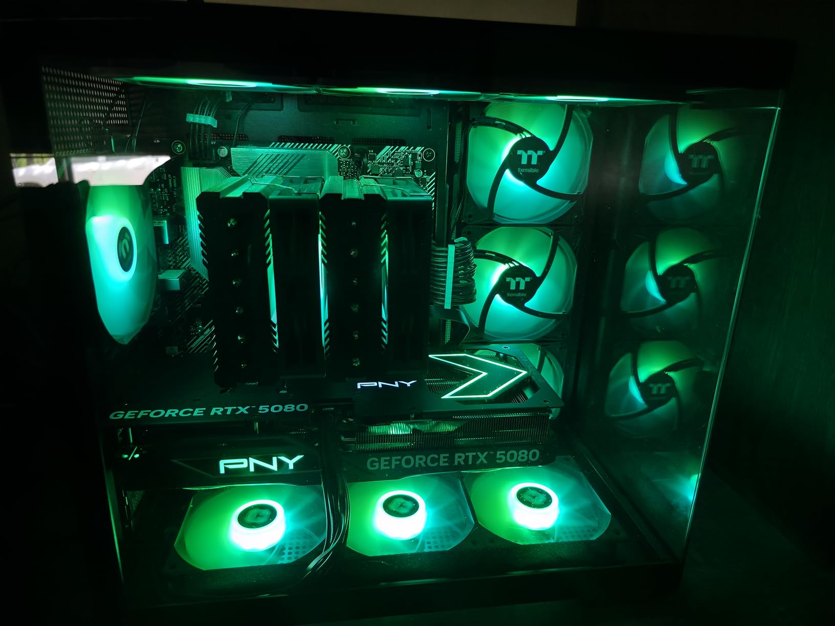 PNY NVIDIA GeForce RTX 5080 Epic-X ARGB OC Triple Fan Graphics Card, 16GB GDDR7, 256-bit customer photo 1