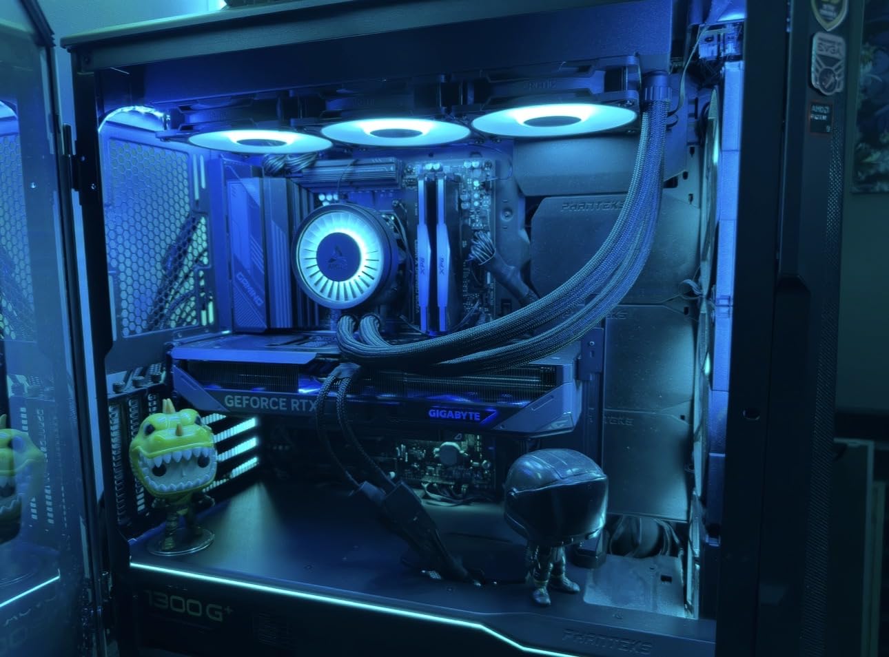 GIGABYTE GeForce RTX 5070 Gaming OC 12G Graphics Card, 12GB 192-bit GDDR7, PCIe 5.0, WINDFORCE Cooling System, GV-N5070GAMING OC-12GD Video Card customer photo 2