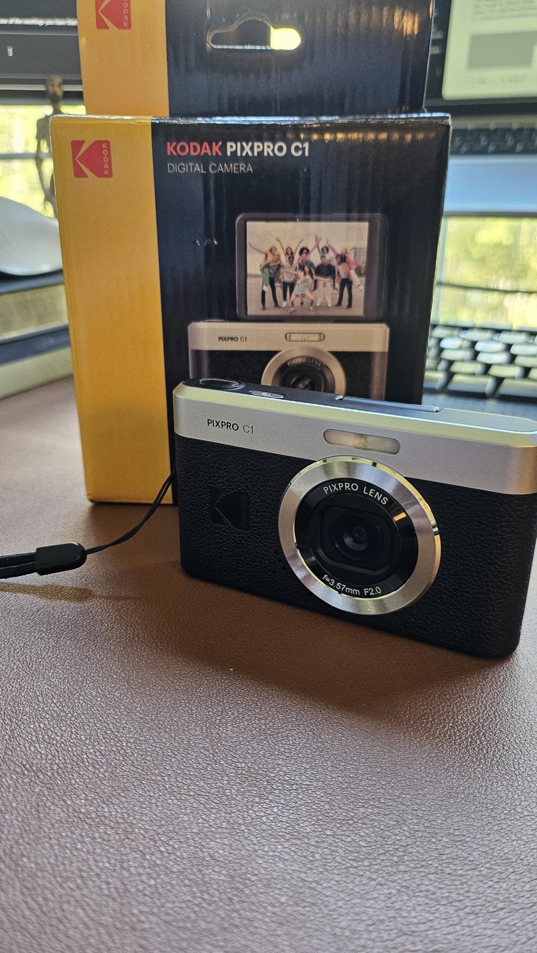 Kodak PIXPRO C1 Digital Camera, 13MP Compact Point & Shoot with 4X Optical Zoom, 180 Degree Flip Screen, 1080p HD Video, Black customer photo 1