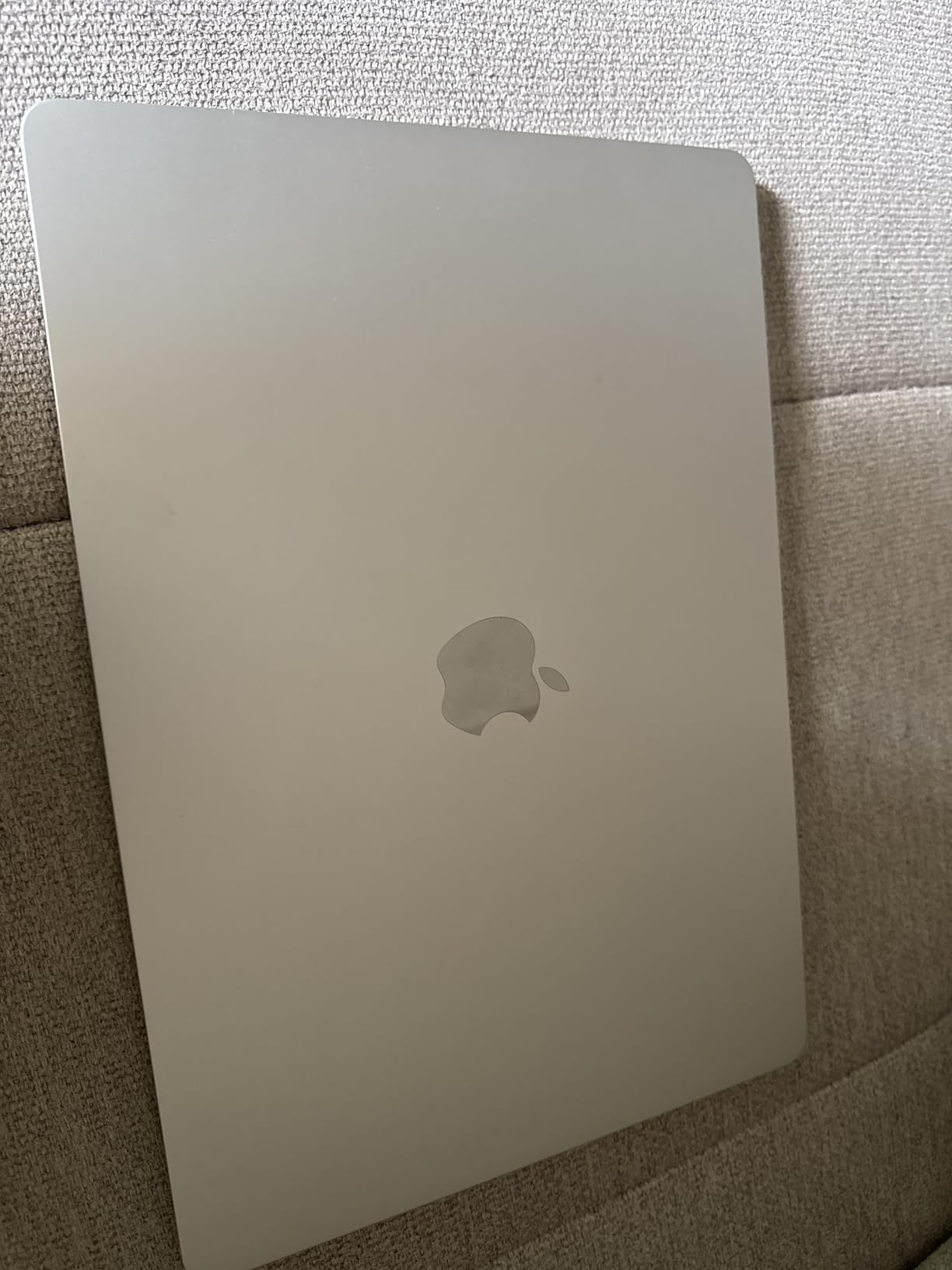 2025 MacBook Air 15-inch Laptop with M4 chip: Built for Apple Intelligence, 15.3-inch Liquid Retina Display, 16GB Unified Memory, 256GB SSD Storage, 12MP Center Stage Camera, Touch ID; Midnight customer photo 2