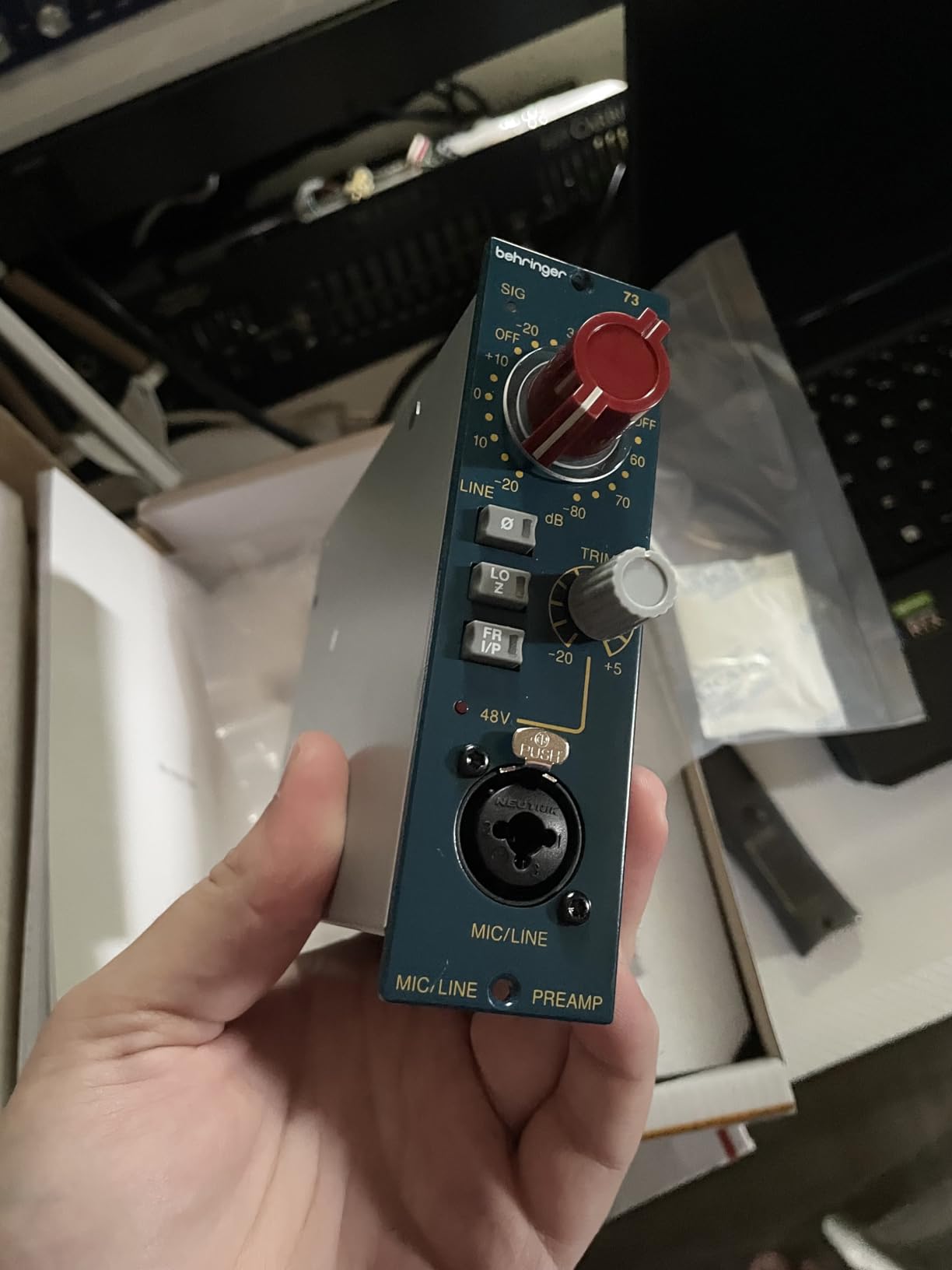 Behringer 73 Classic Vacuum Tube Preamplifier and Compressor for Warm and Rich Sound customer photo 1