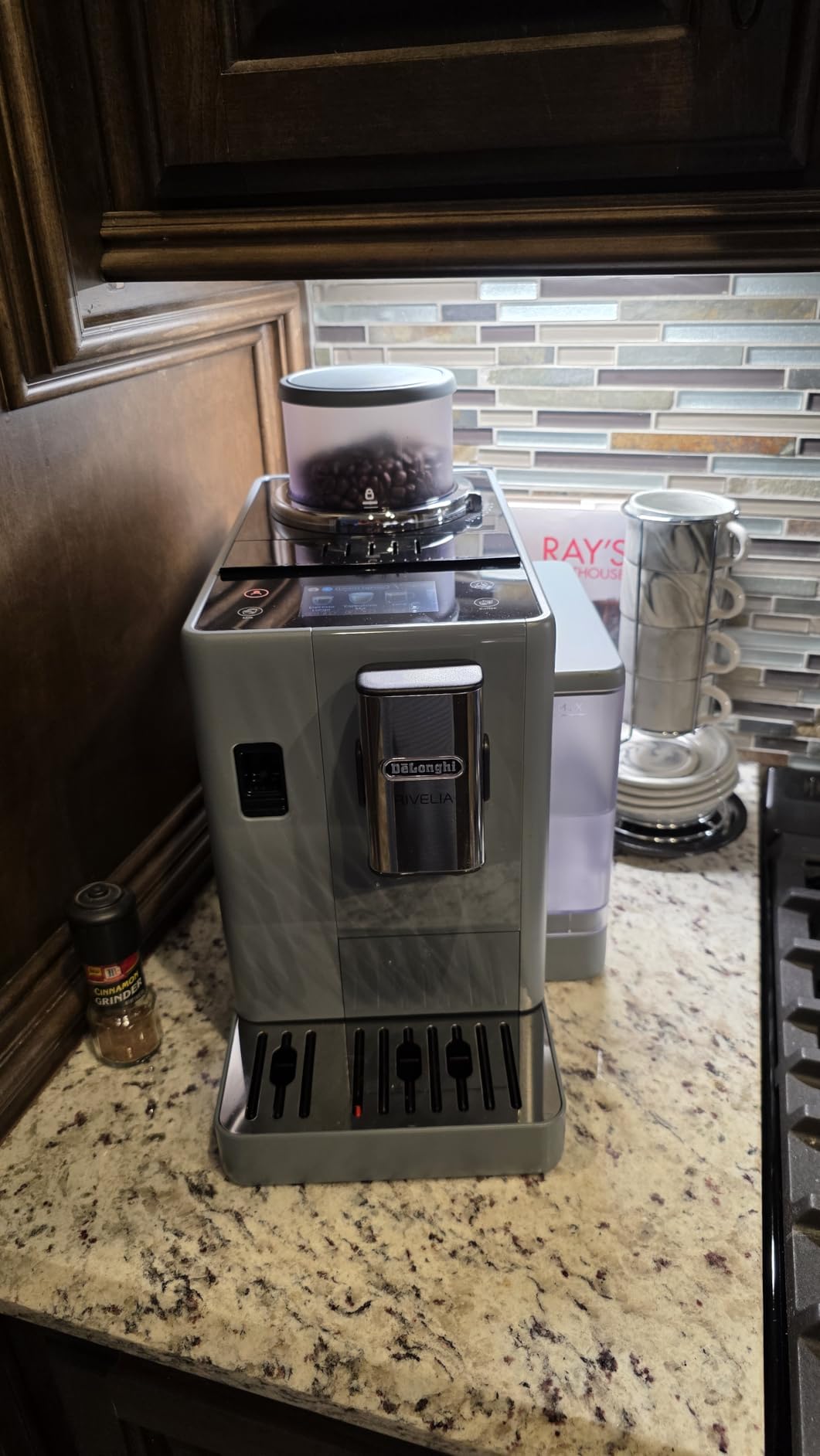 De'Longhi Rivelia Automatic Espresso Machine, Milk Frother, Black | #1 Worldwide Espresso Machine Maker, Removable Bean Hoppers, 18 One-Touch Recipes, Milk Frother, 4 Unique Colors customer photo 1