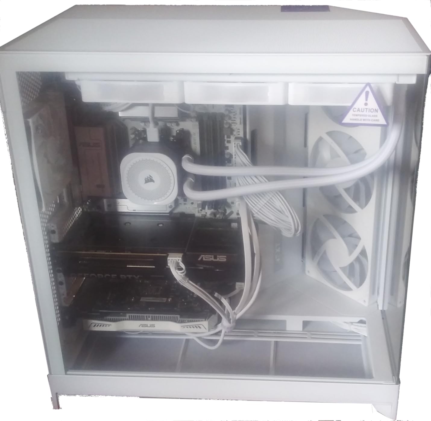 ASUS B650E MAX Gaming WiFi W – AMD B650 AM5 ATX Motherboard, White PCB, DDR5, PCIe 5.0, 3X M.2, Wi-Fi 6E, 2.5Gb LAN, USB 10Gbps Type-C, DisplayPort, HDMI™, BIOS Flashback™, Aura Sync, Advanced AI PC customer photo 2