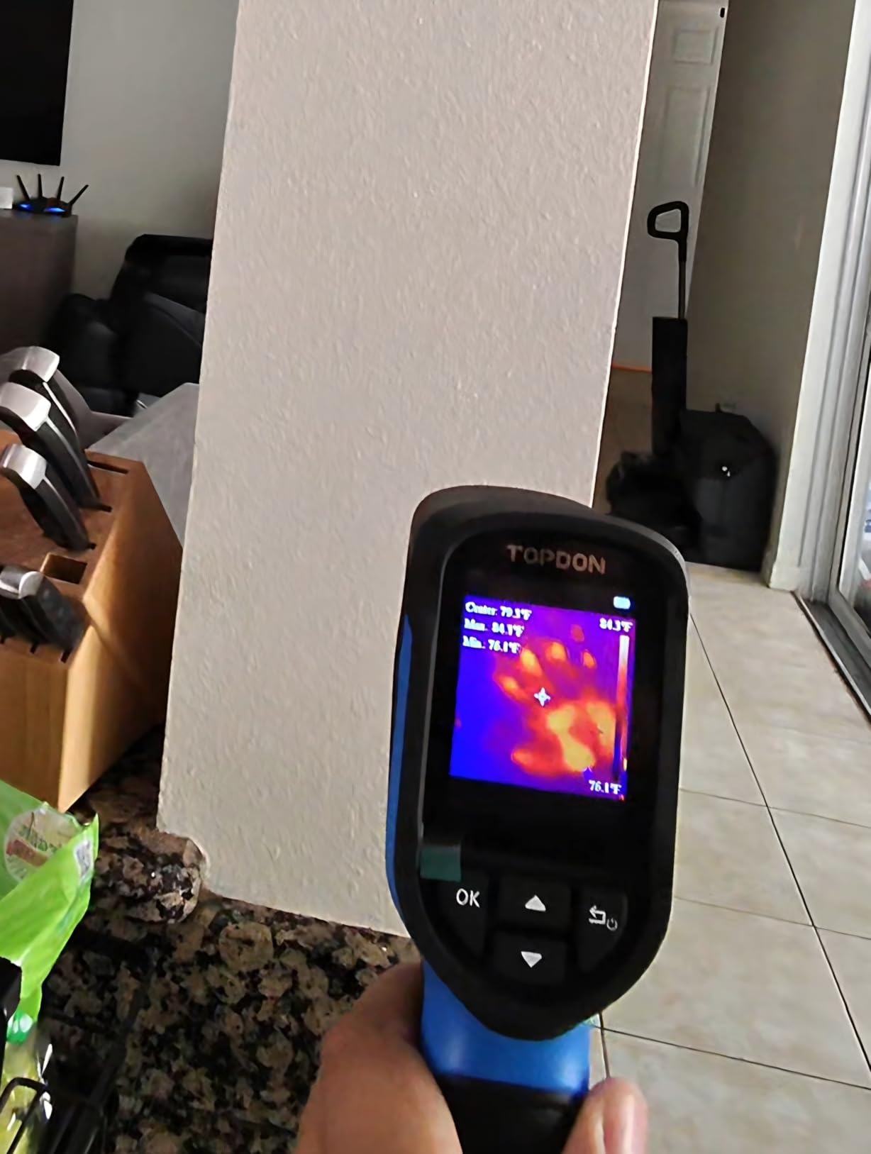 TOPDON TC004 Mini Thermal Imaging Camera, 240 x 240 TISR Resolution, 15-Hour Battery Life, 128 x 128 IR Resolution, 25Hz Handheld Infrared Camera with High/Low Temp Alerts, Auto Shutdown customer photo 1