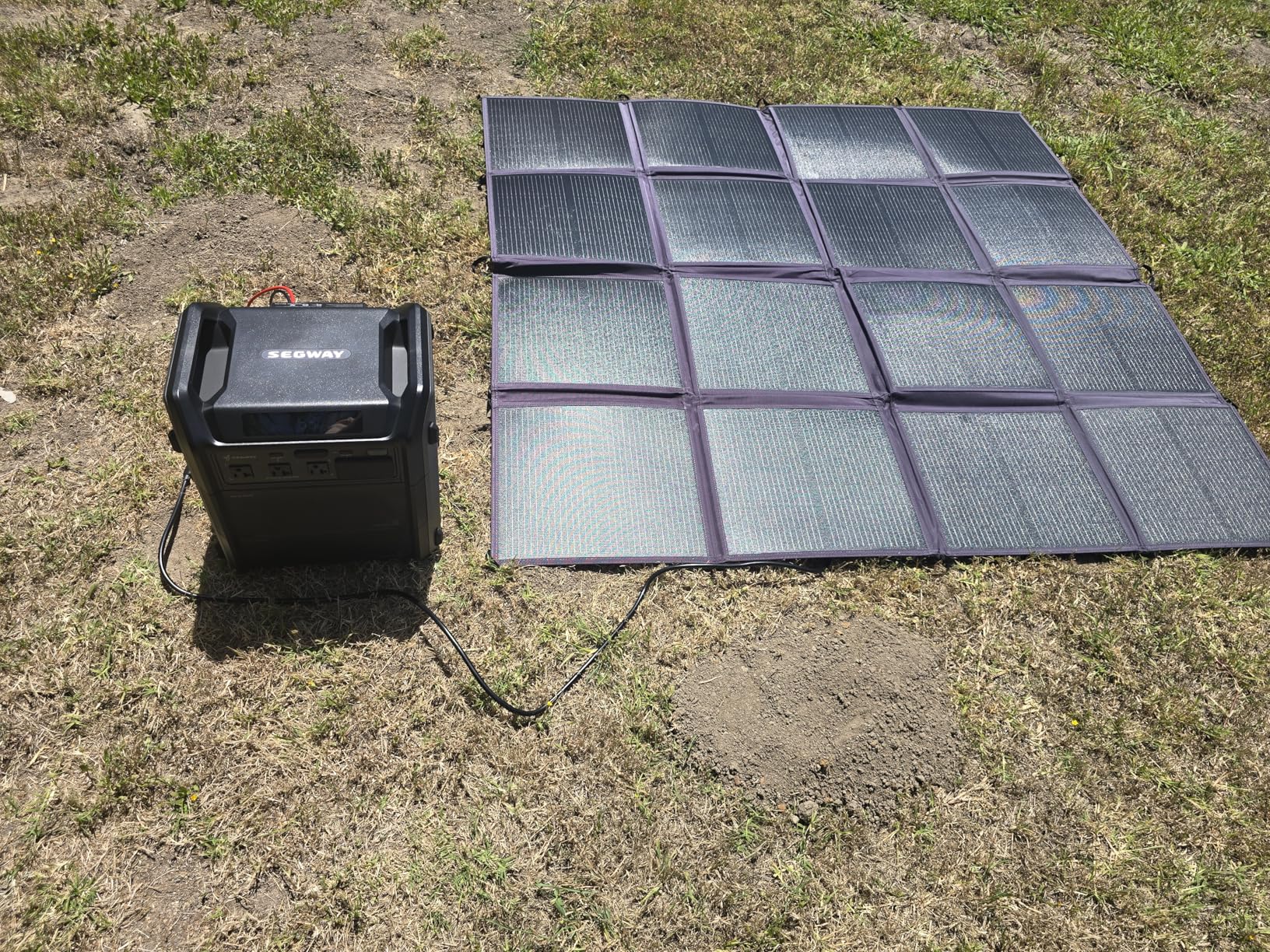Renogy 400W Portable Solar Panel Blanket, 25% High Efficiency N-Type Foldable Solar Panel Charger for Power Station, Lightweight 16-Fold Space Save, Fast Setup for Camping, RV, Pickup, Marine Off-Grid customer photo 2