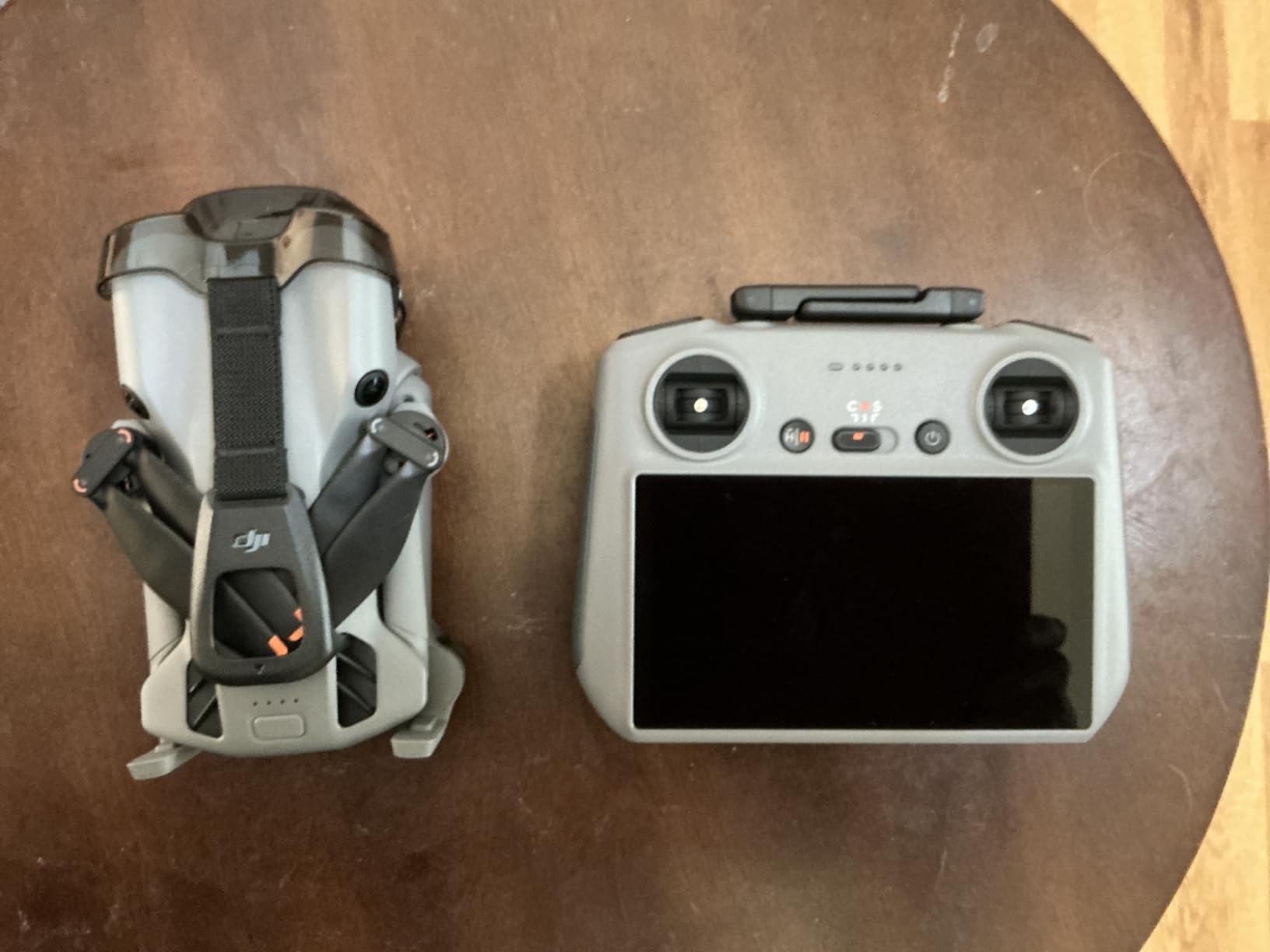 Mini 5 Pro Fly More Combo Plus with DJI RC 2, Drone with Camera, 1-Inch CMOS, 4K Drone for Beginners, Obstacle Sensing, ActiveTrack 360°, 225° Gimbal Rotation, Extended Battery Life customer photo 1