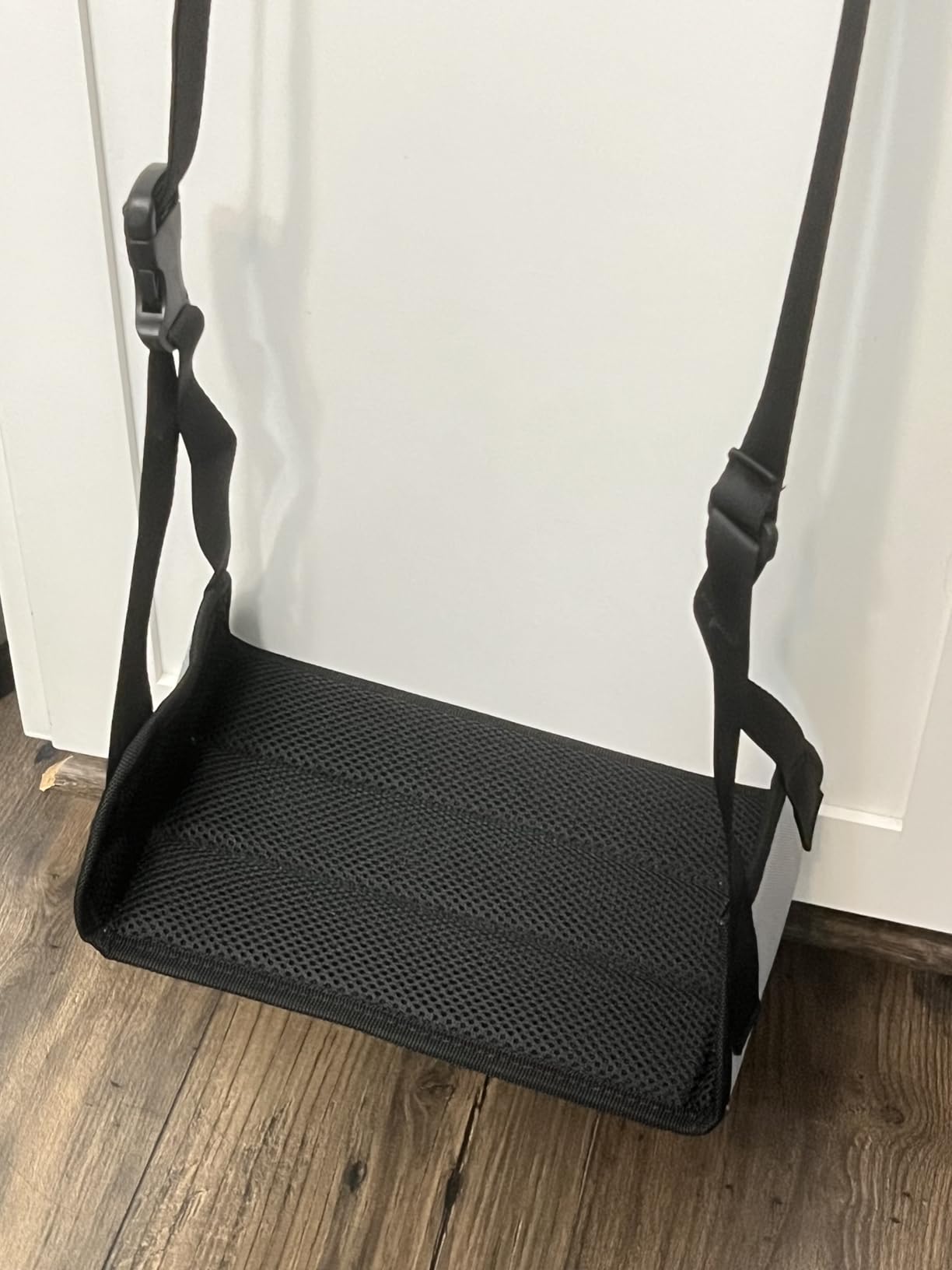 Foot Hammock for Plane Travel, No Collapse Thickened Bamboo for Long Flight | Airplane Foot Hammock with Extended Adjustment Strap, Desk Foot Hammock to Relax Your Feet customer photo 1