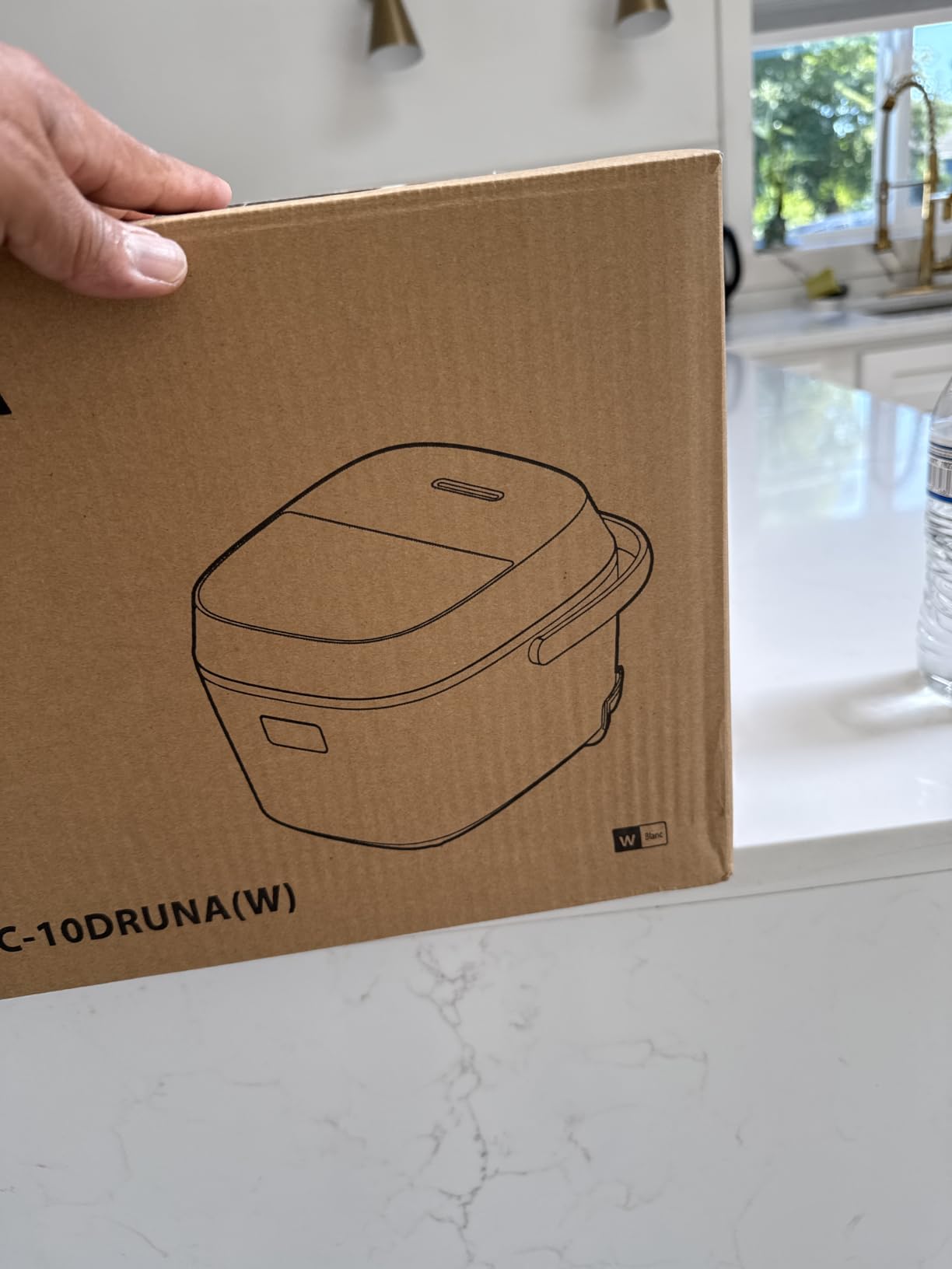 TOSHIBA OriginTaste Rice Cooker 5.5-Cup Uncooked, Fuzzy Logic, 15-in-1 Functions, Digital Display, Delay Timer, Keep Warm, Nonstick Inner Pot, White customer photo 1