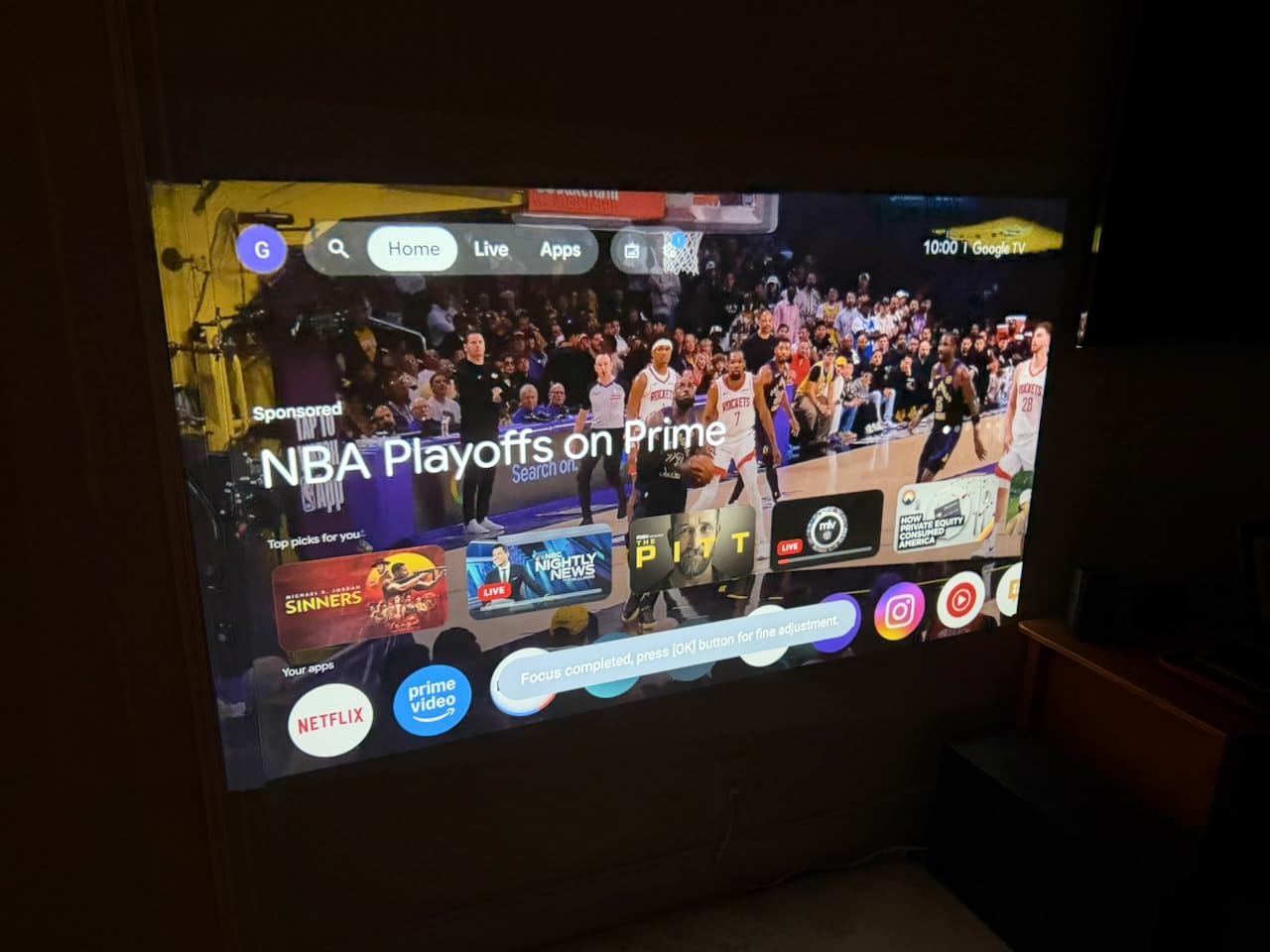 HAPPRUN 1500 ANSI Lumens Outdoor Projector with Official Google TV customer photo 1