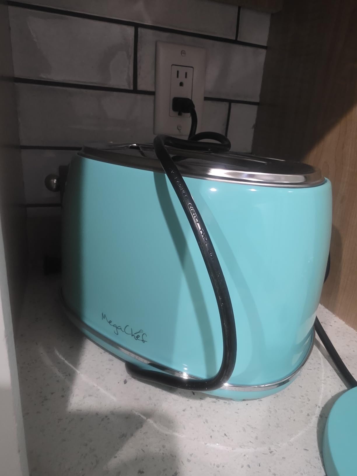 MegaChef 1.7 Liter Electric Tea Kettle and 2 Slice Toaster Combo (Black) customer photo 1