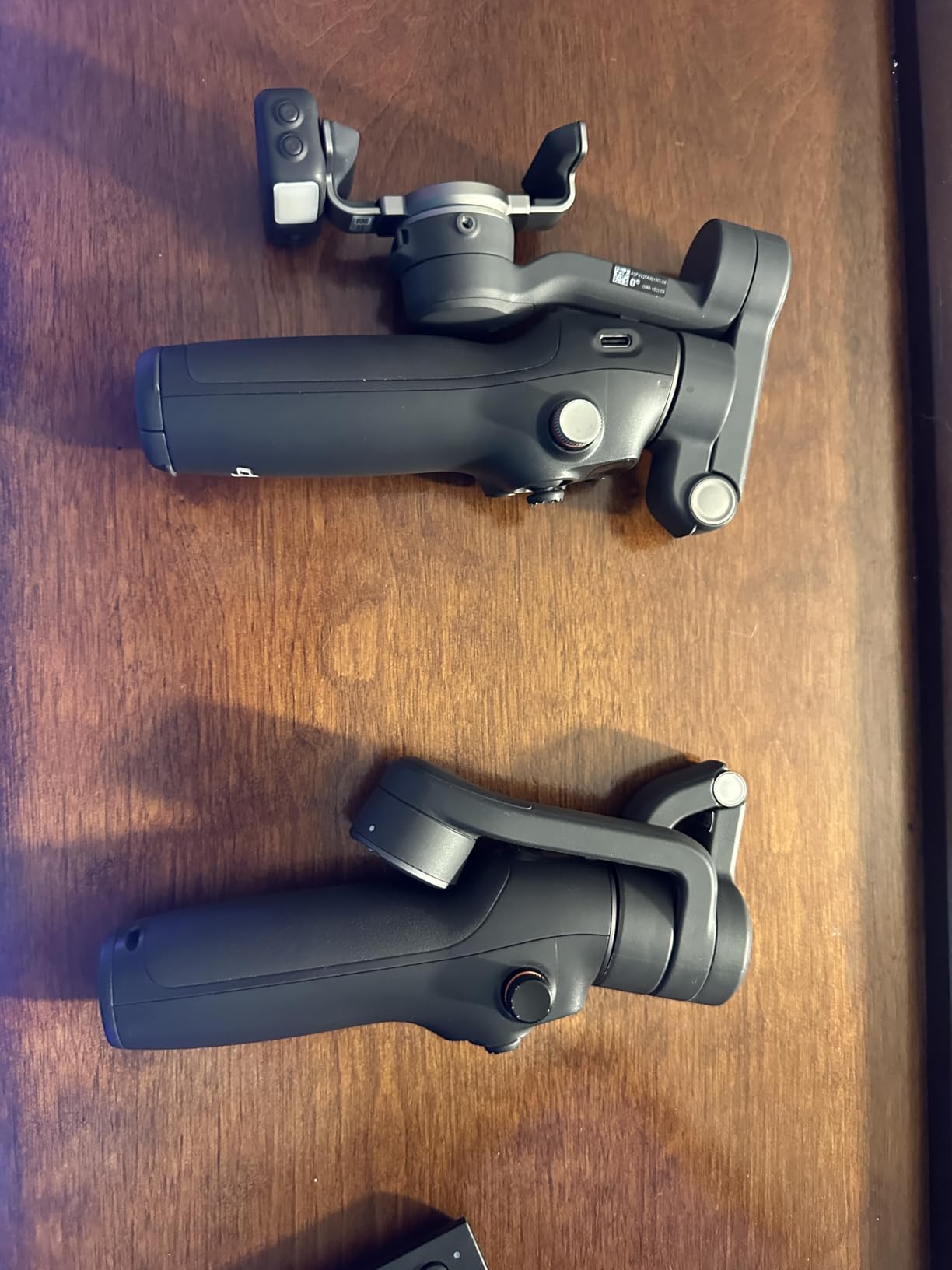 DJI Osmo Mobile 8 Gimbal Stabilizer for Phone, 3-Axis Stabilization | AI Native Tracking with Audio & Lighting, 360° Pan Rotation, Built-in Extension Rod & Tripod, 10h Battery, Extension Rod customer photo 1