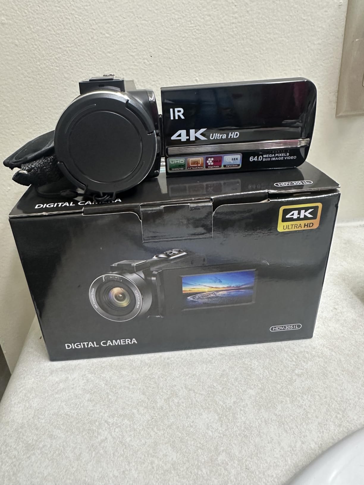 ZYDIIE 4K Video Camera Camcorder UHD 64MP Vlogging Camera for YouTube 18x Digital Zoom 3