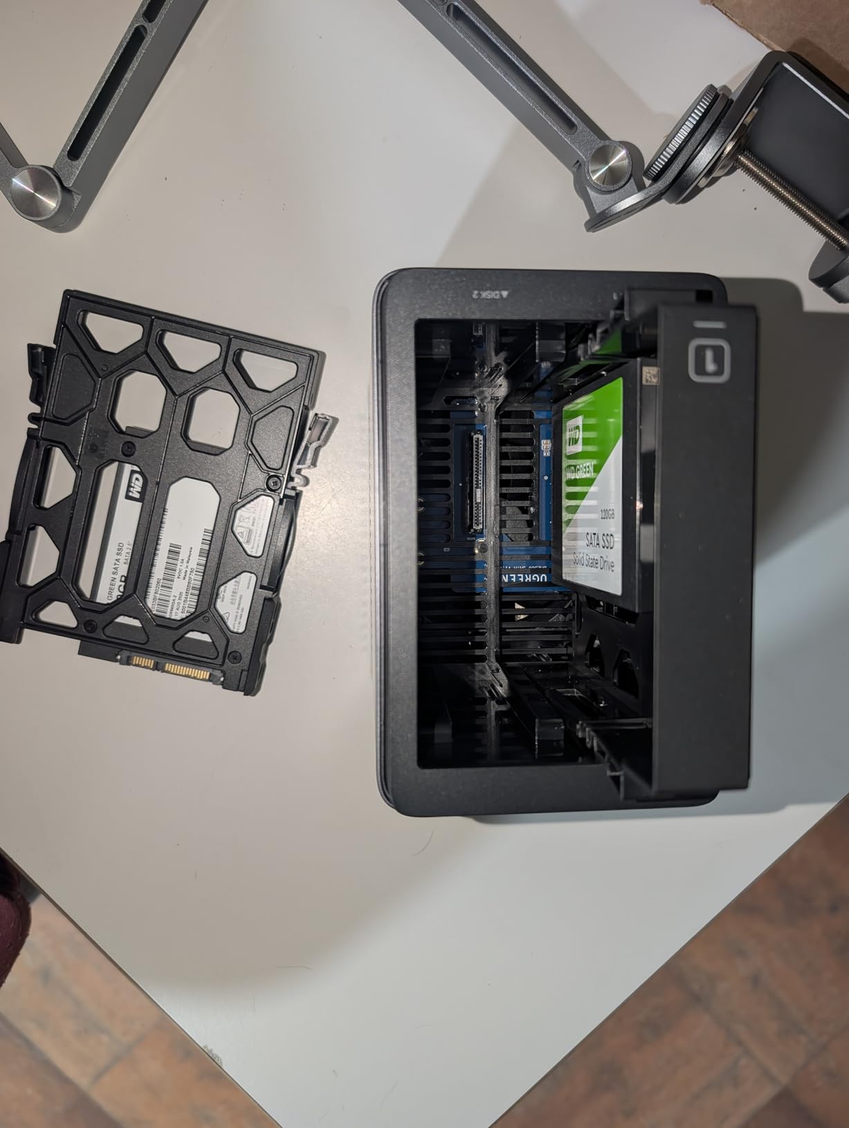 UGREEN NAS DH2300 2-Bay Desktop NASync, 64TB Capacity, AI Photo Album, Beginner Friendly, 4GB RAM, 1GbE (Diskless) customer photo 1