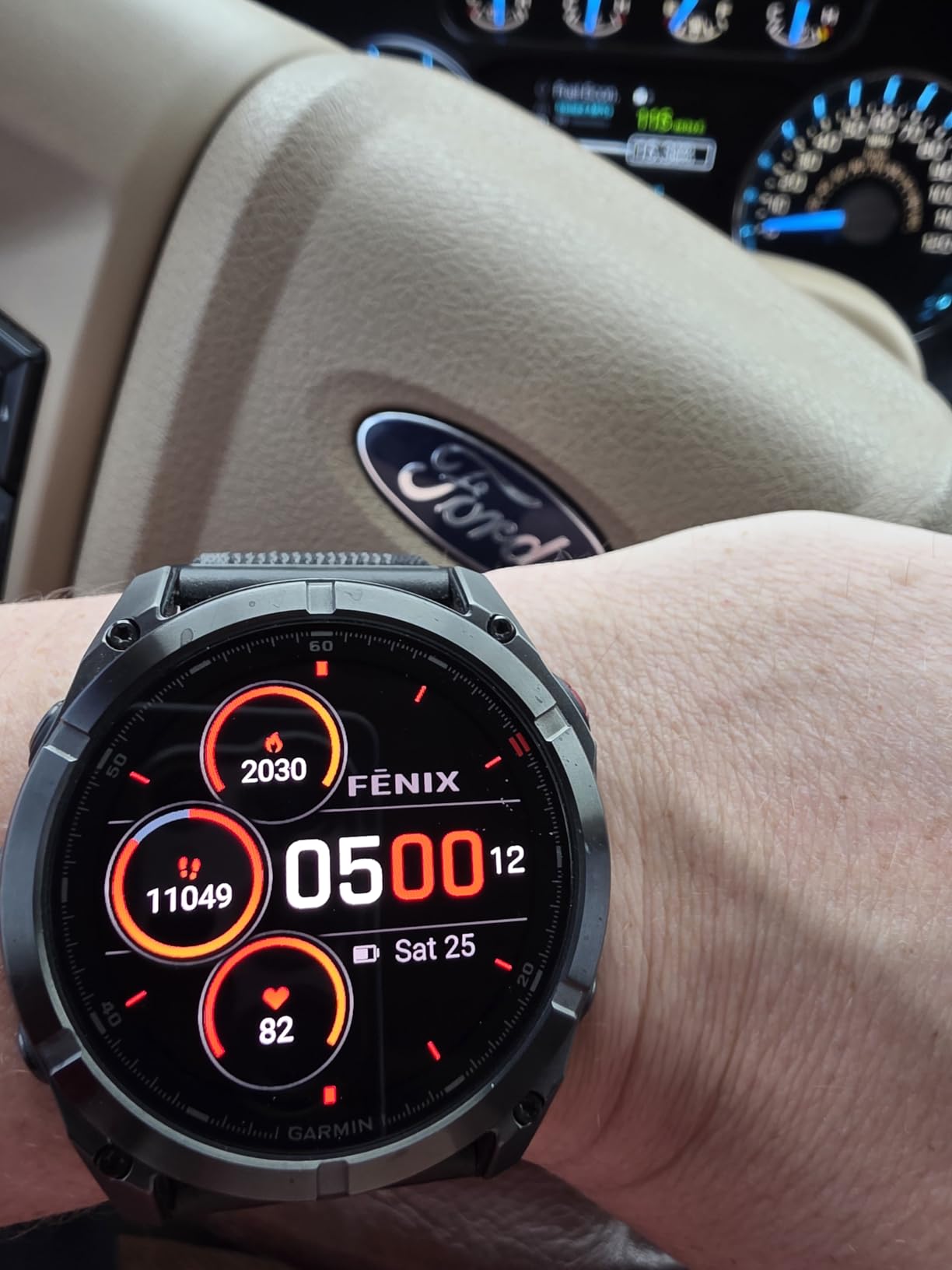 Garmin fēnix® 8 Pro, 51mm, Sapphire, DLC Titanium, Black/Pebble Gray customer photo 1