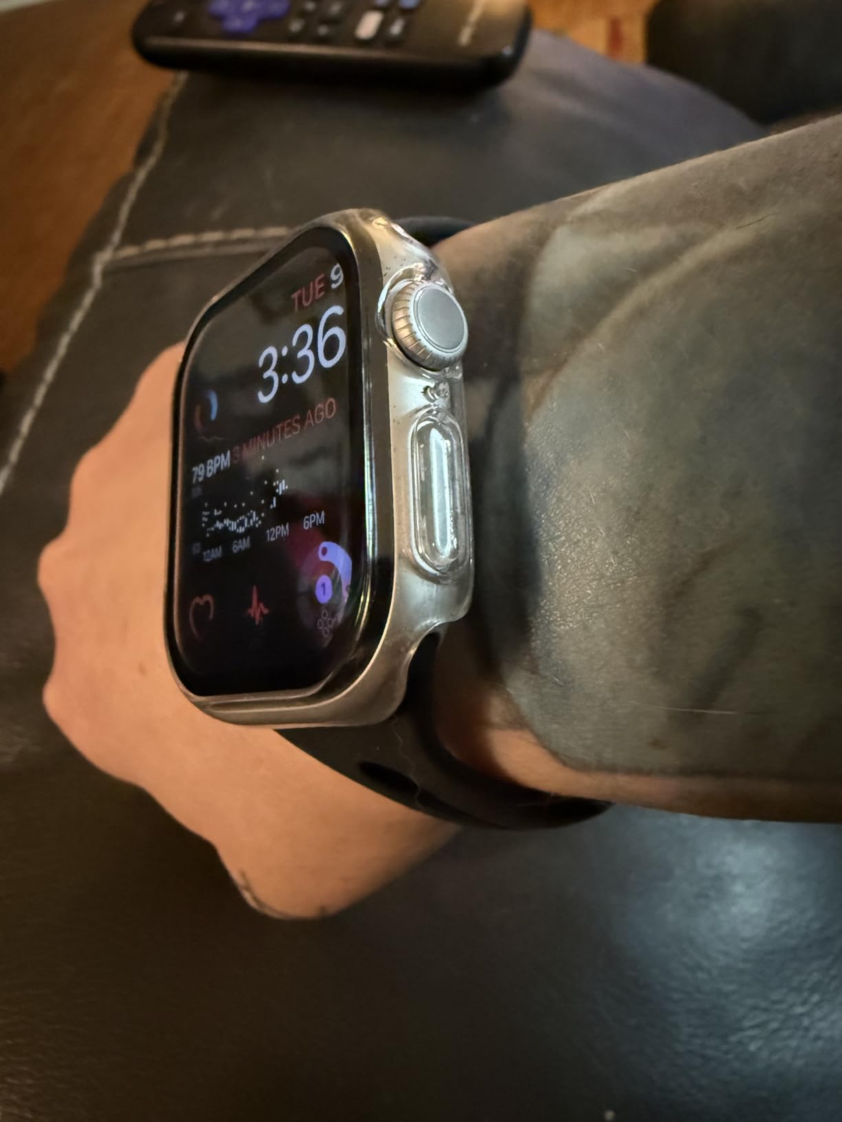 Apple Watch Series 11 [GPS 42mm] Smartwatch with Jet Black Aluminum Case with Black Sport Band - S/M. Sleep Score, Fitness Tracker, Health Monitoring, Always-On Display, Water Resistant customer photo 2